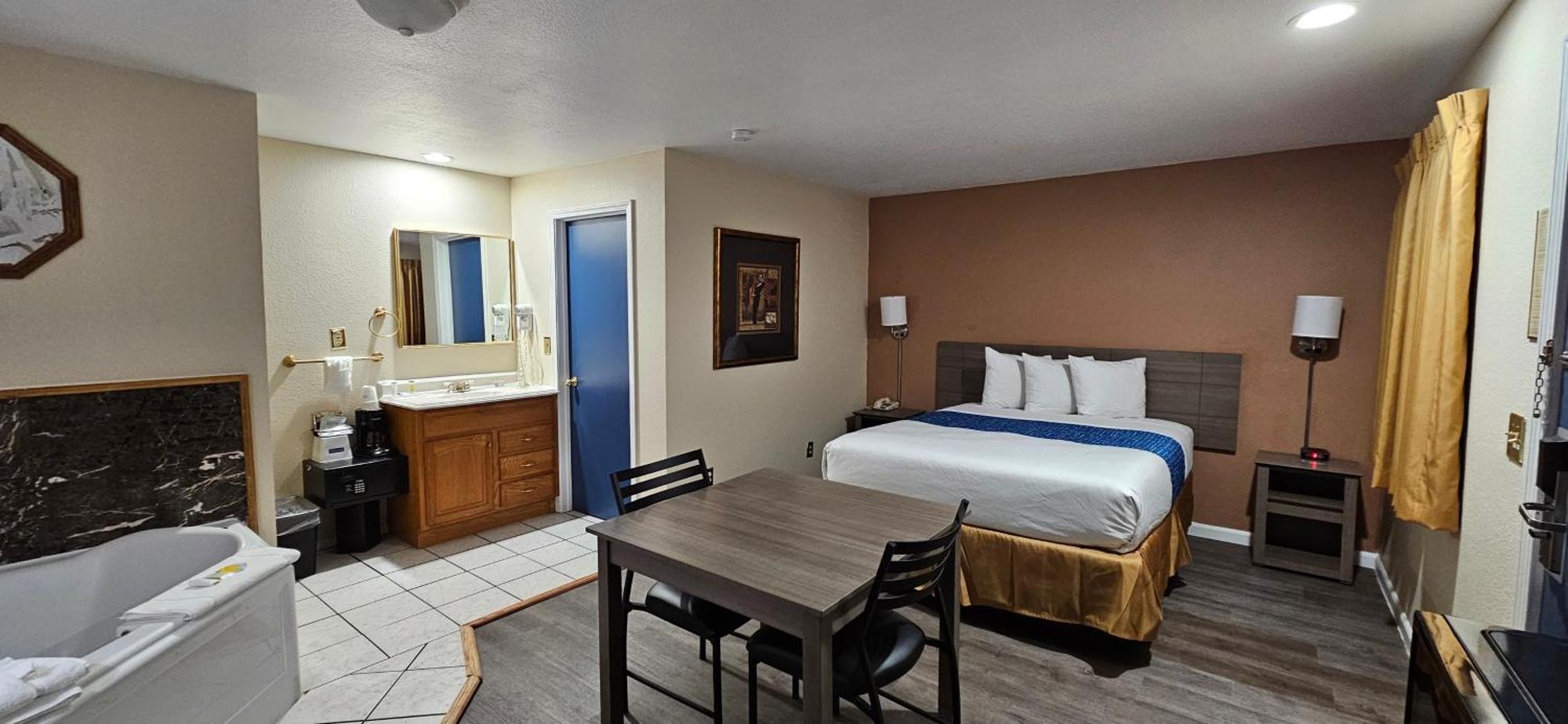 Suite Estudio con cama grande - No fumadores