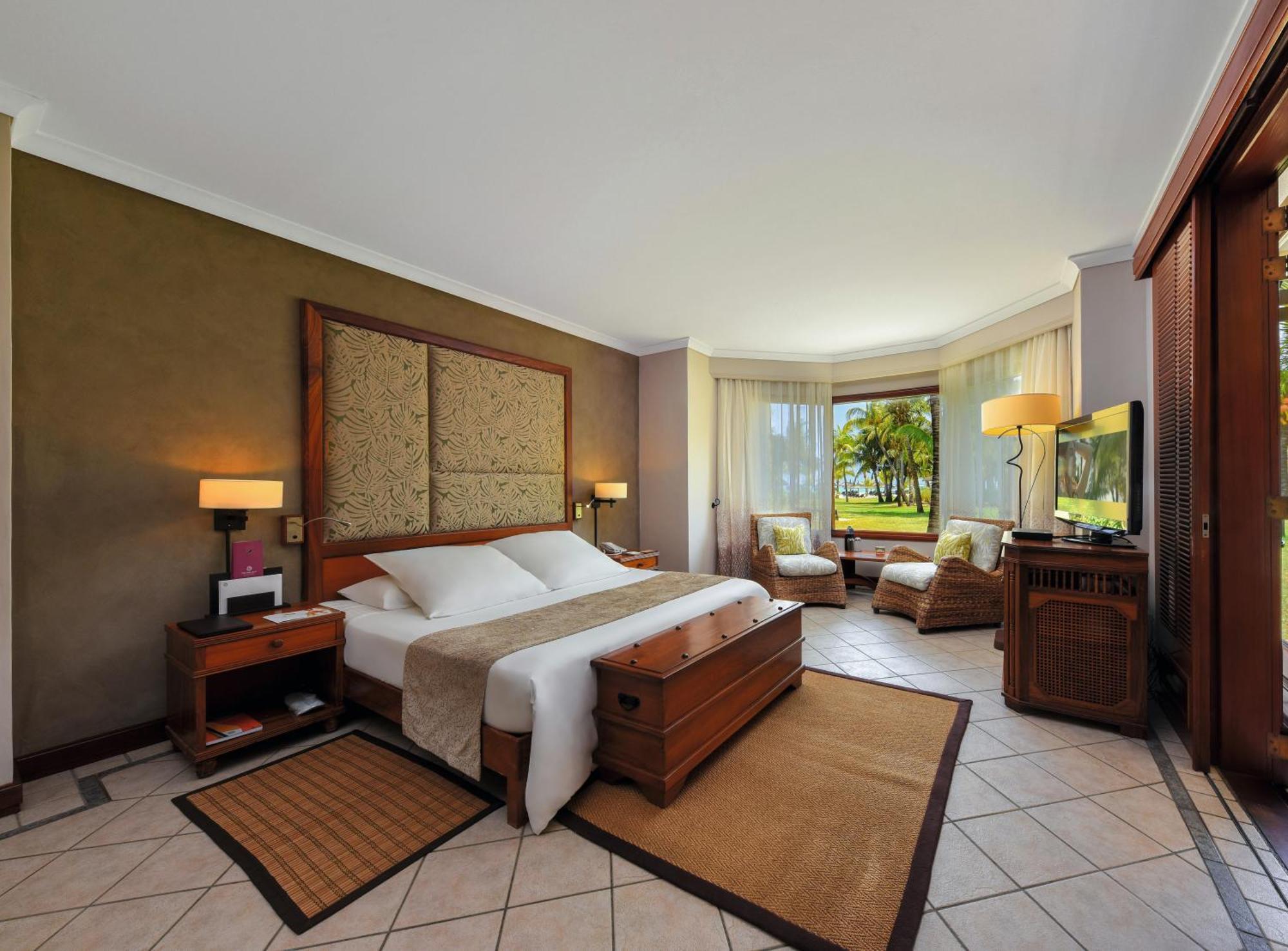 Dinarobin Suite Honeymooners only