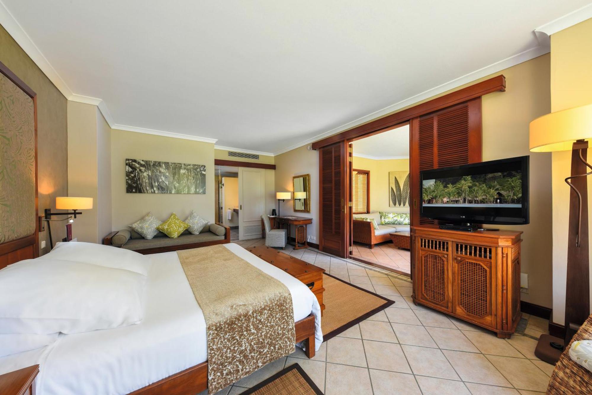 Dinarobin Suite Honeymooners only
