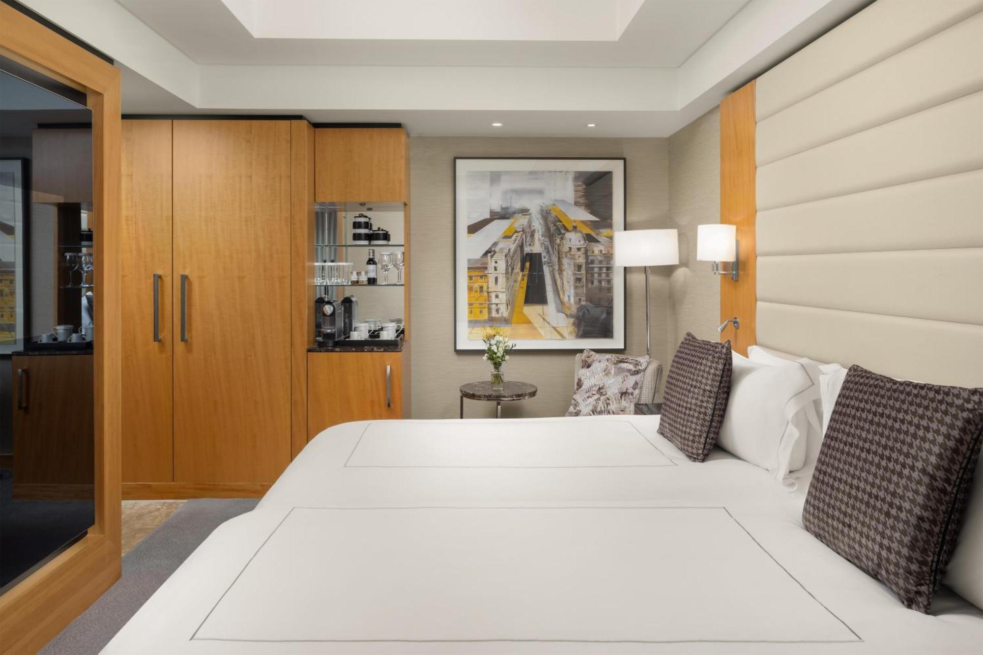 Superior Twin Room Mobility Access