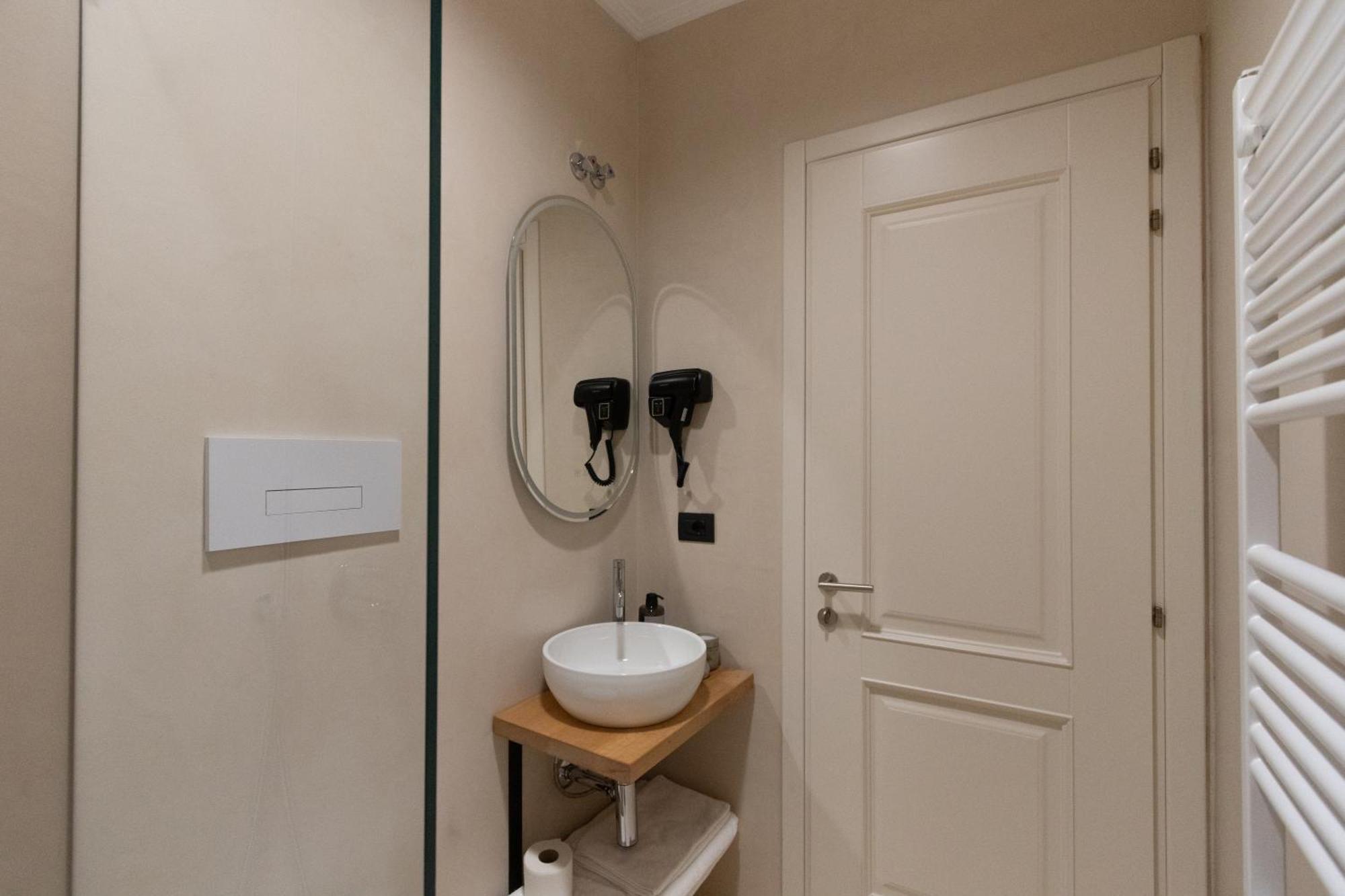 Double or Twin Room Bathroom
