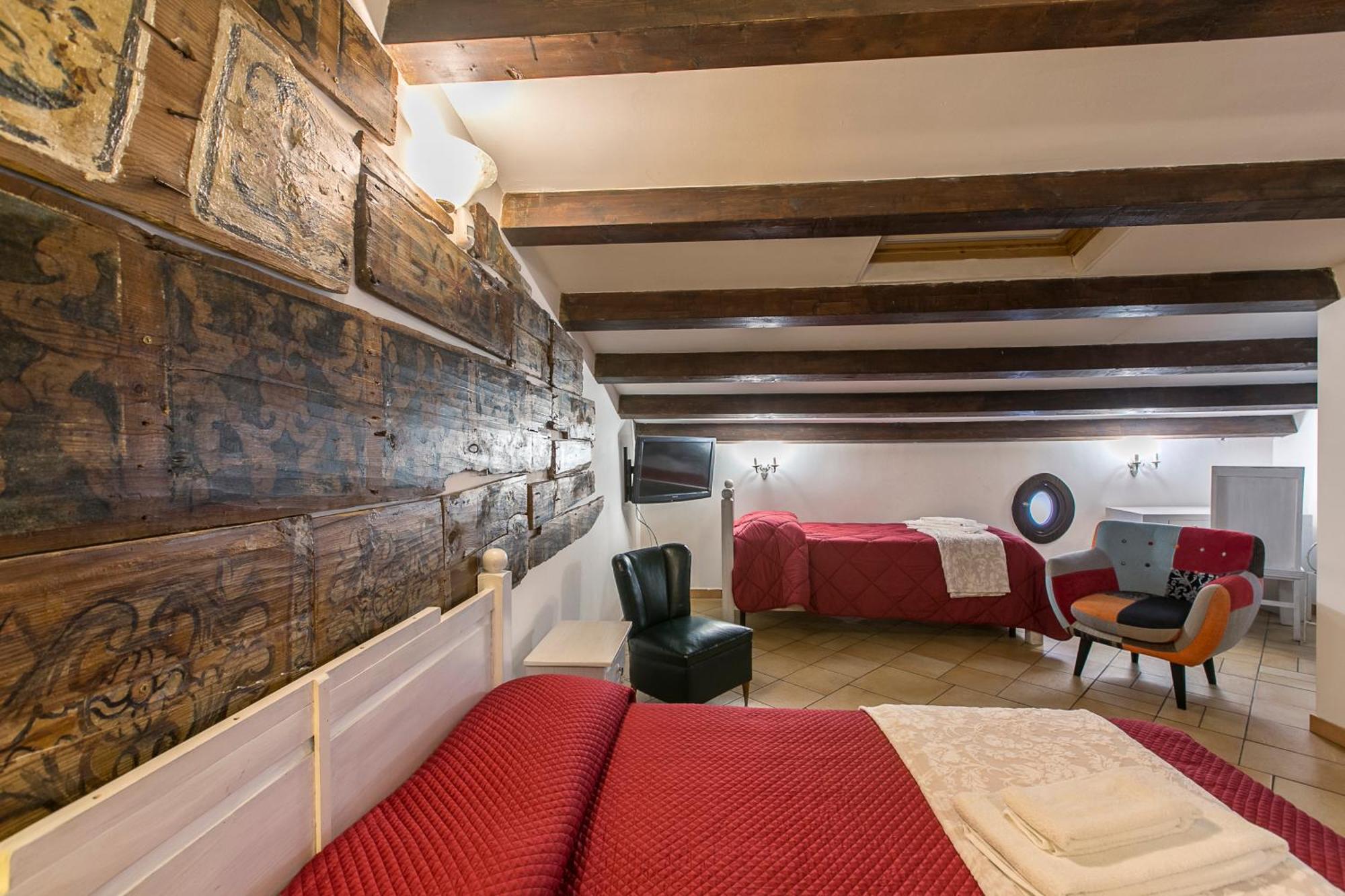 Triple Room