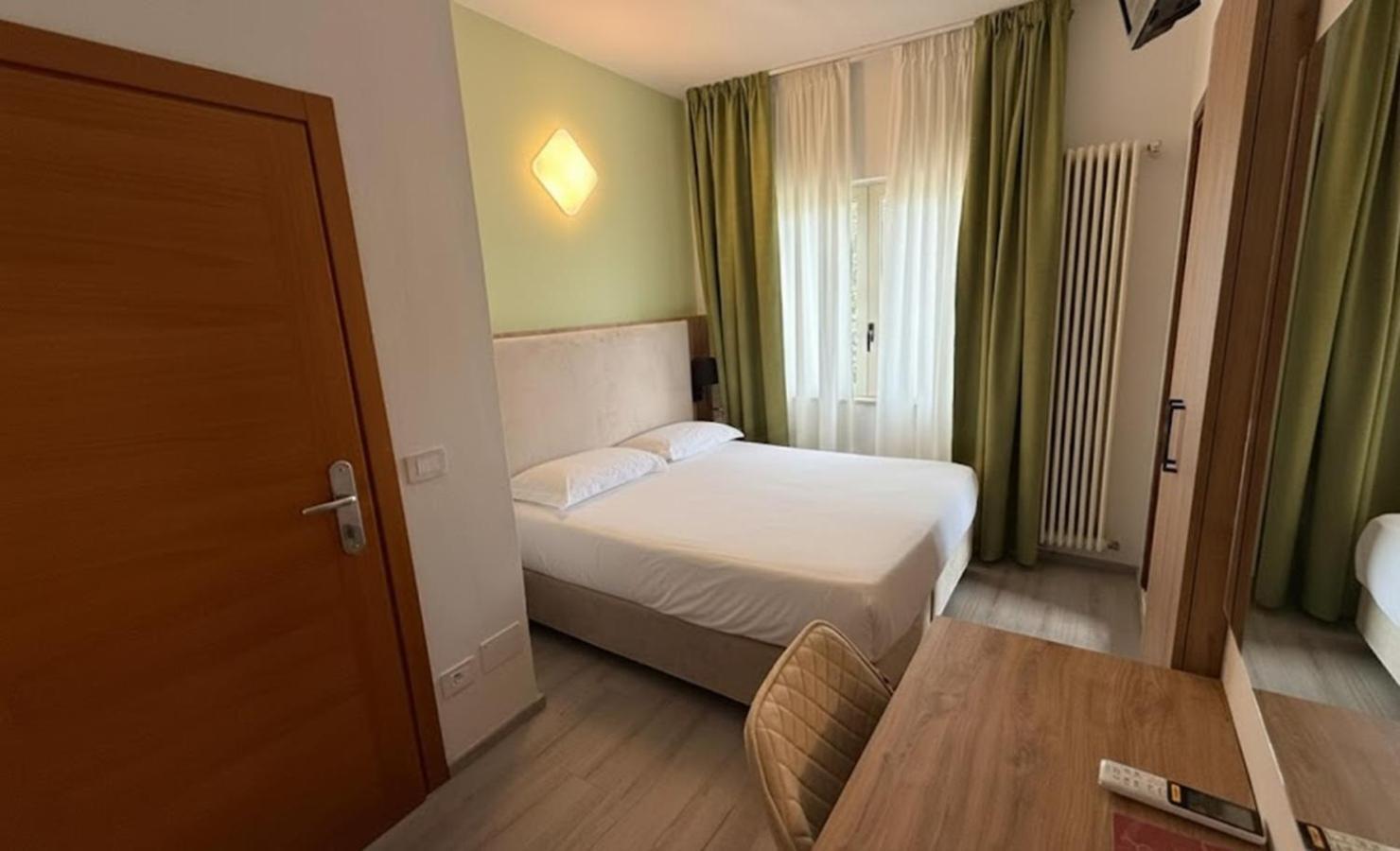 Single Room,1765877558:JPEG