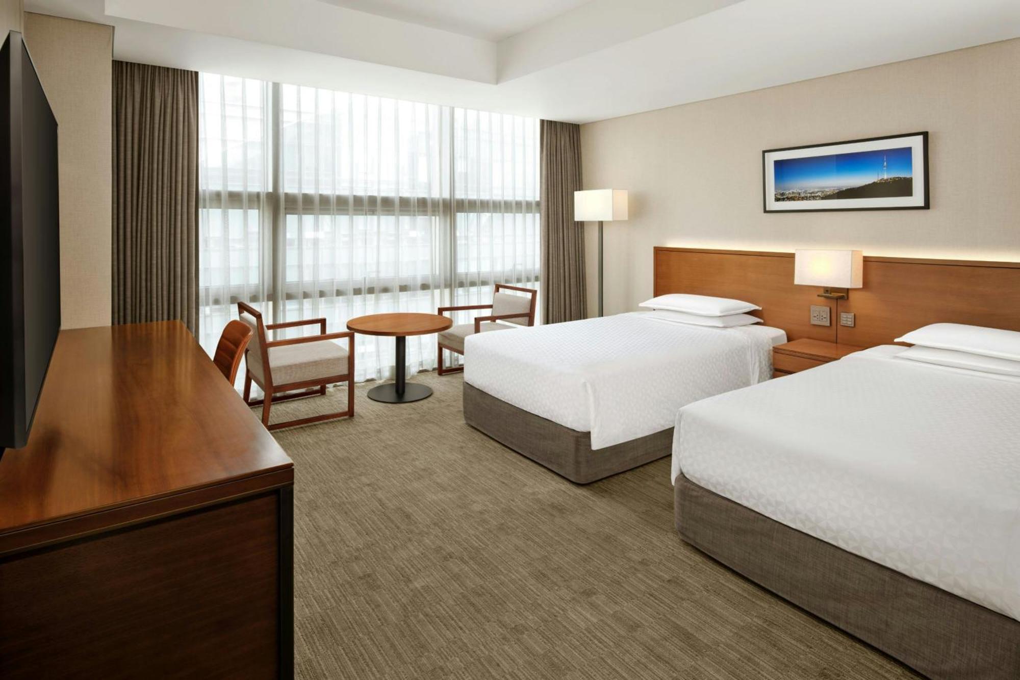 Deluxe Twin Guest room 2 Twin or Single Beds High floor