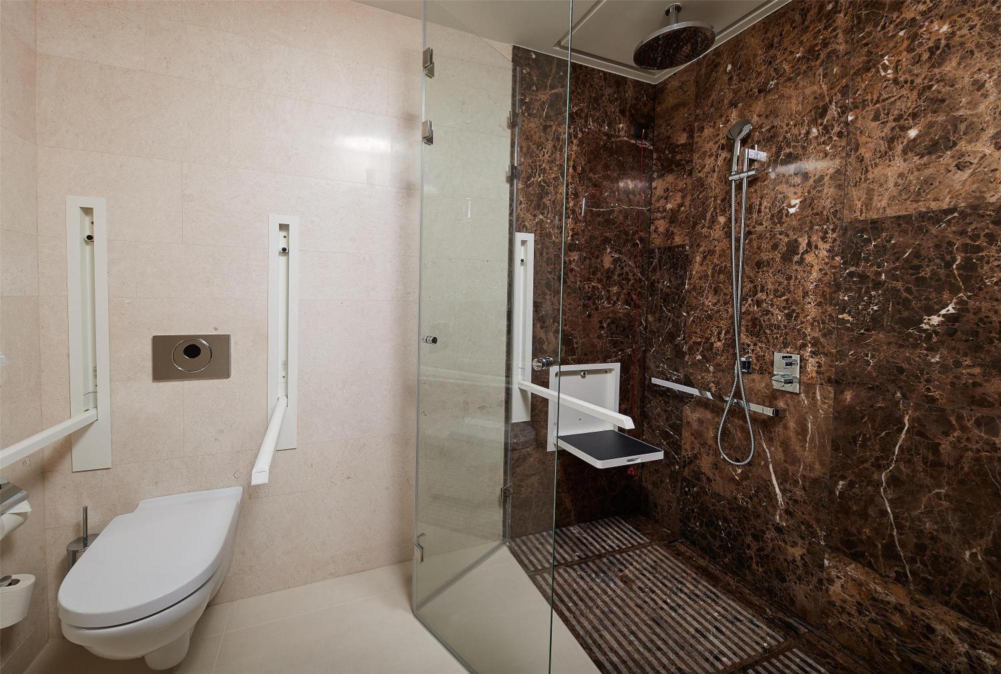 King Room Mobility Accessible