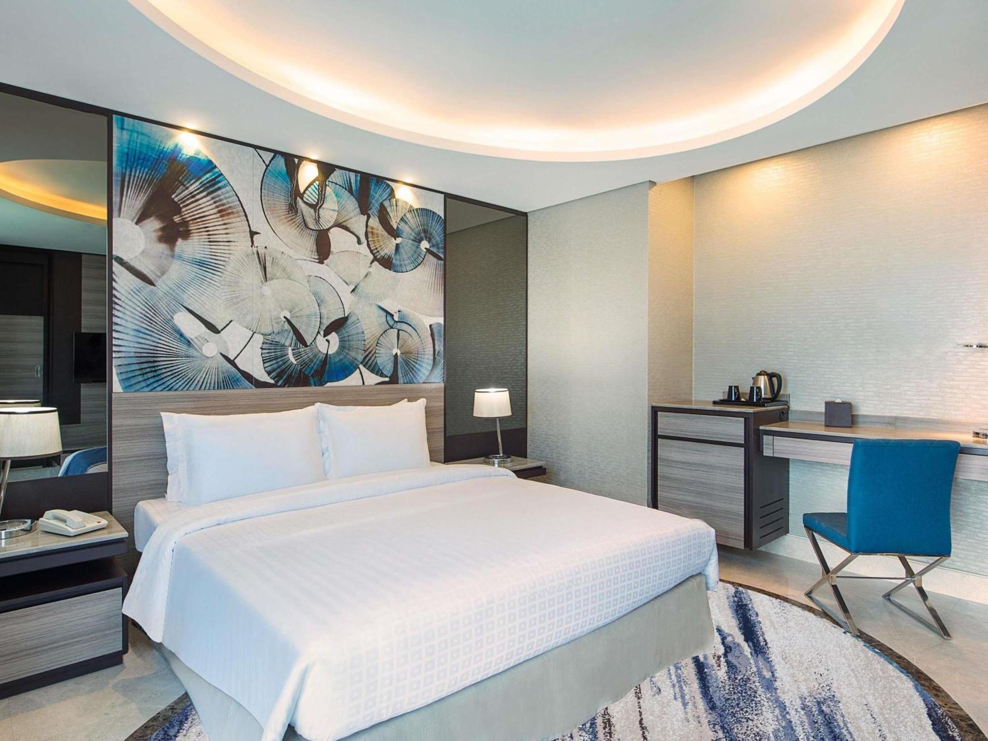Superior Room 1 King-size Bed
