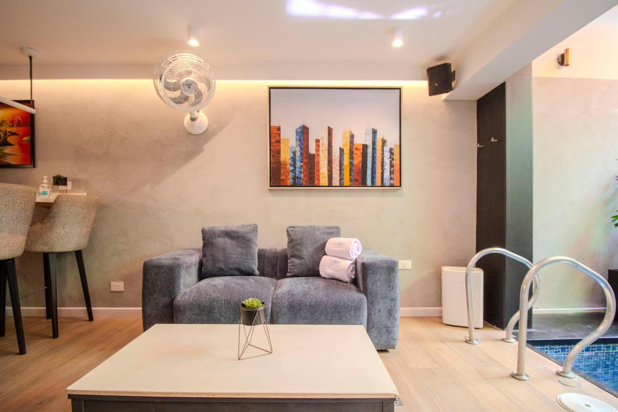 Three-Bedroom Apartment Private Pool