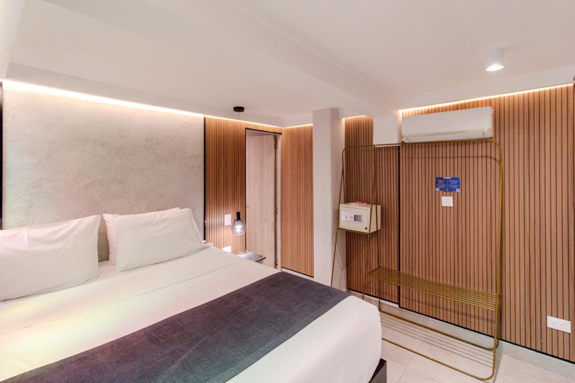 Three-Bedroom Apartment Private Pool