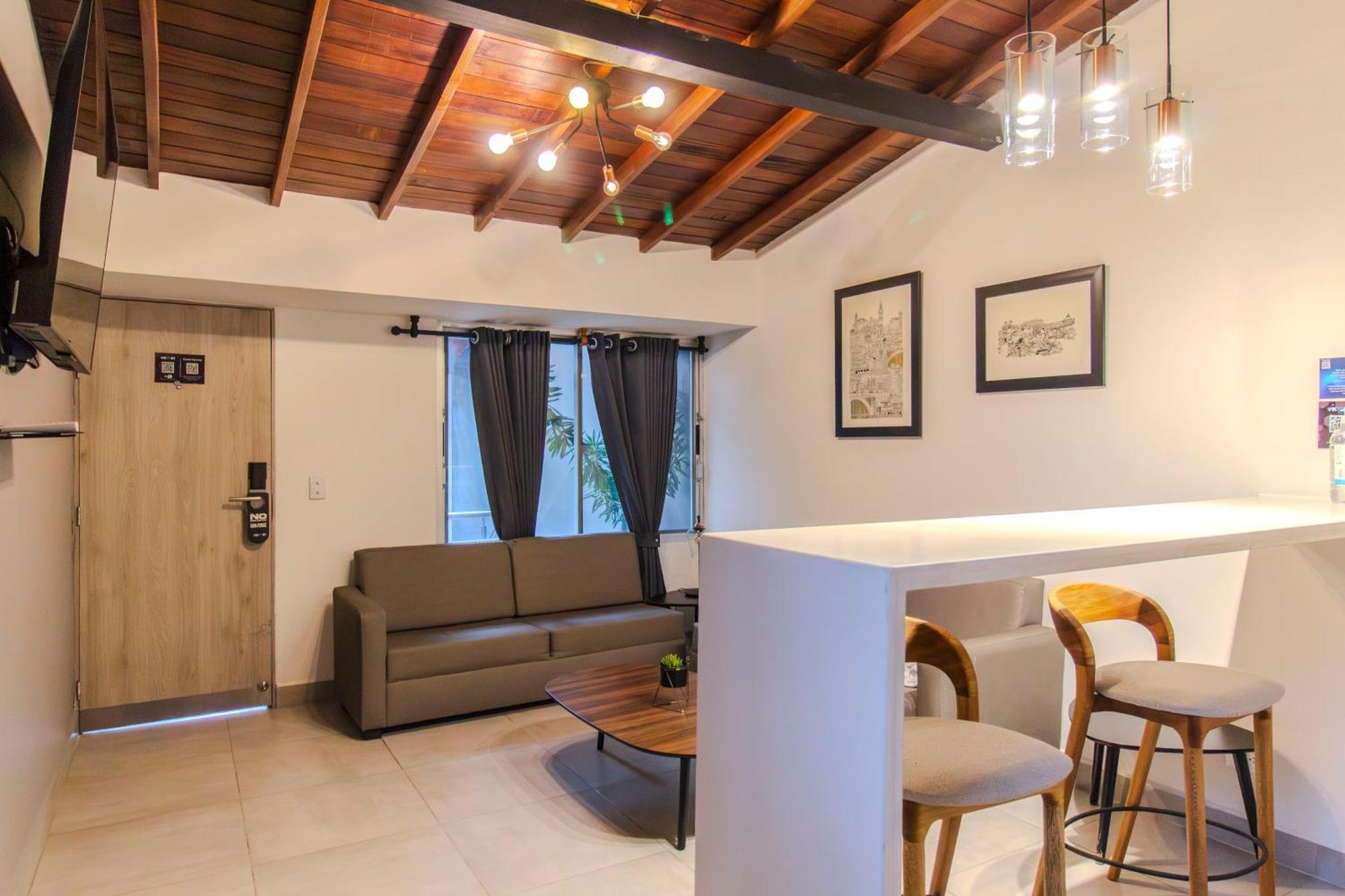 Two-Bedroom Apartment Terrace Hot Tub