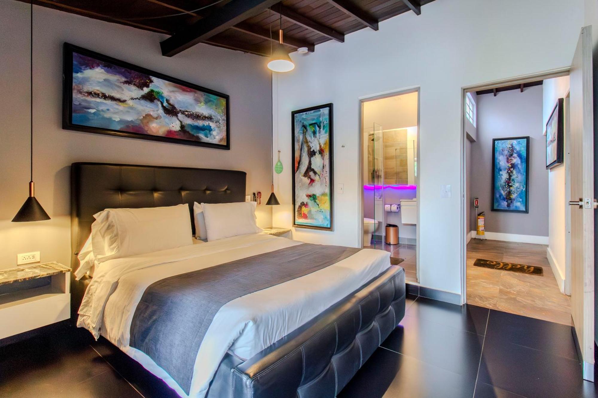 Two-Bedroom Apartment Terrace Hot Tub