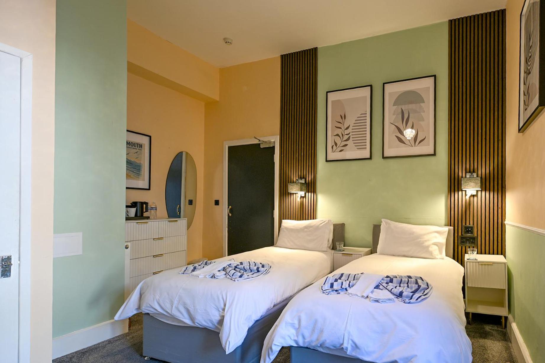 Standard Twin Room Mountain View