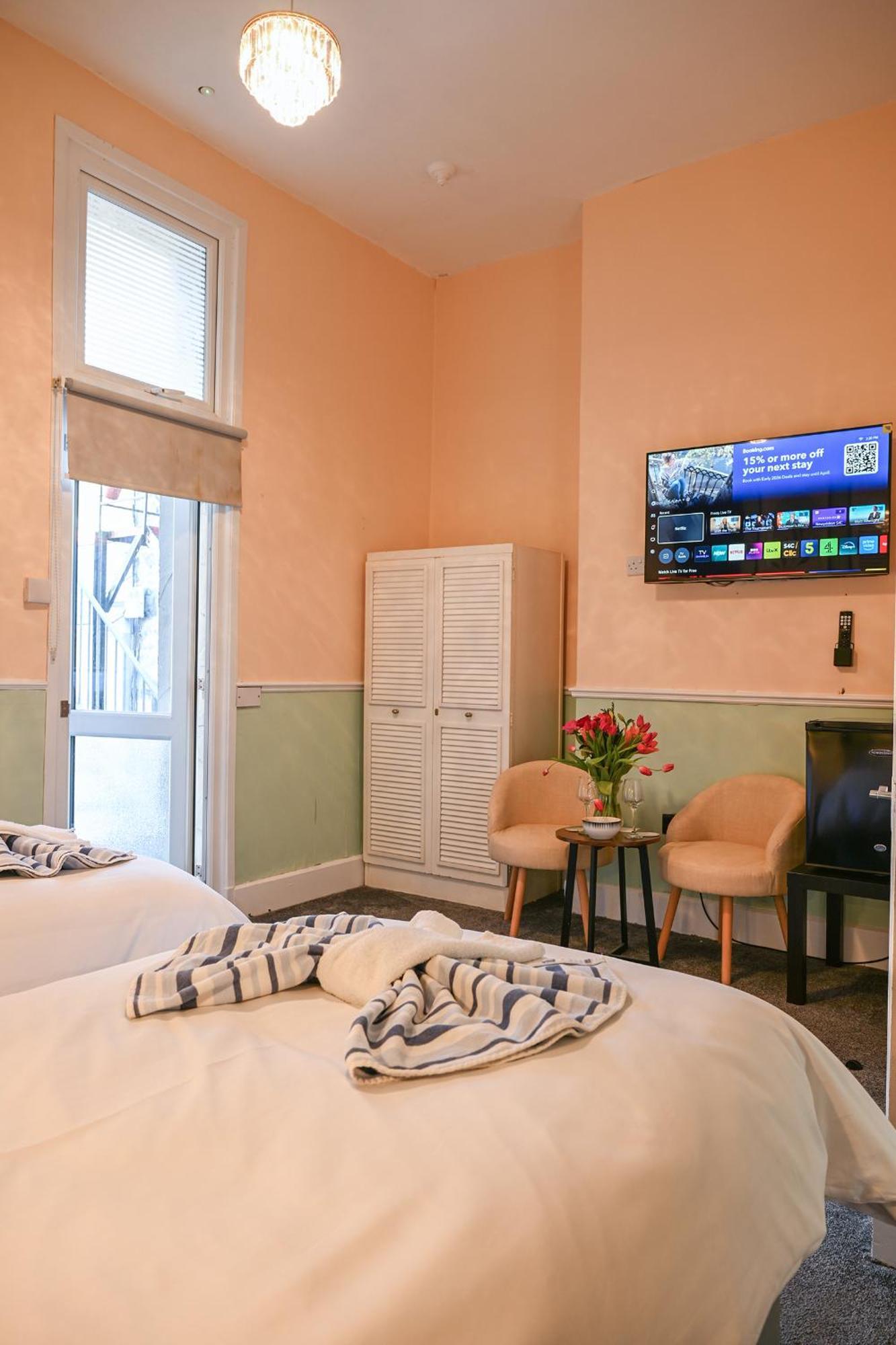 Standard Twin Room Mountain View