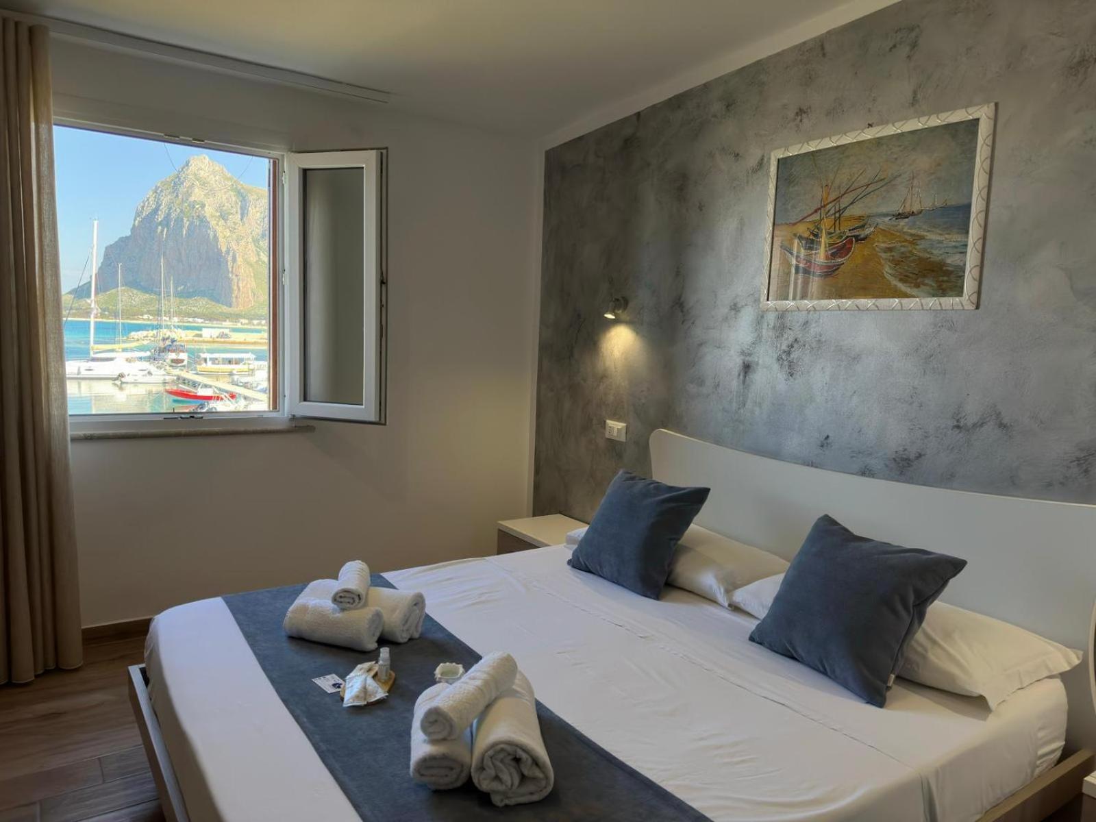 Double Room Sea View