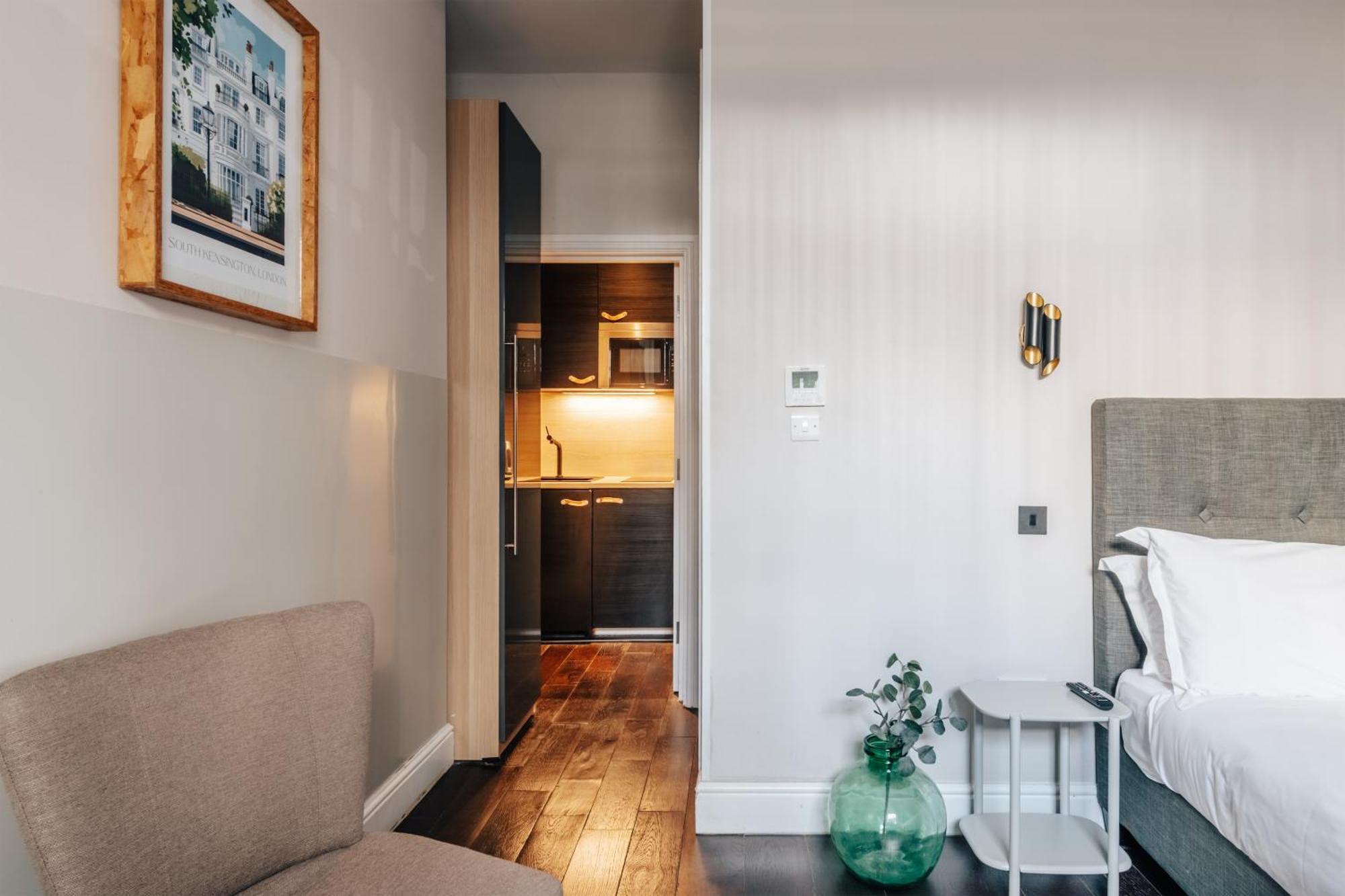 Studio Apartment Lower Ground