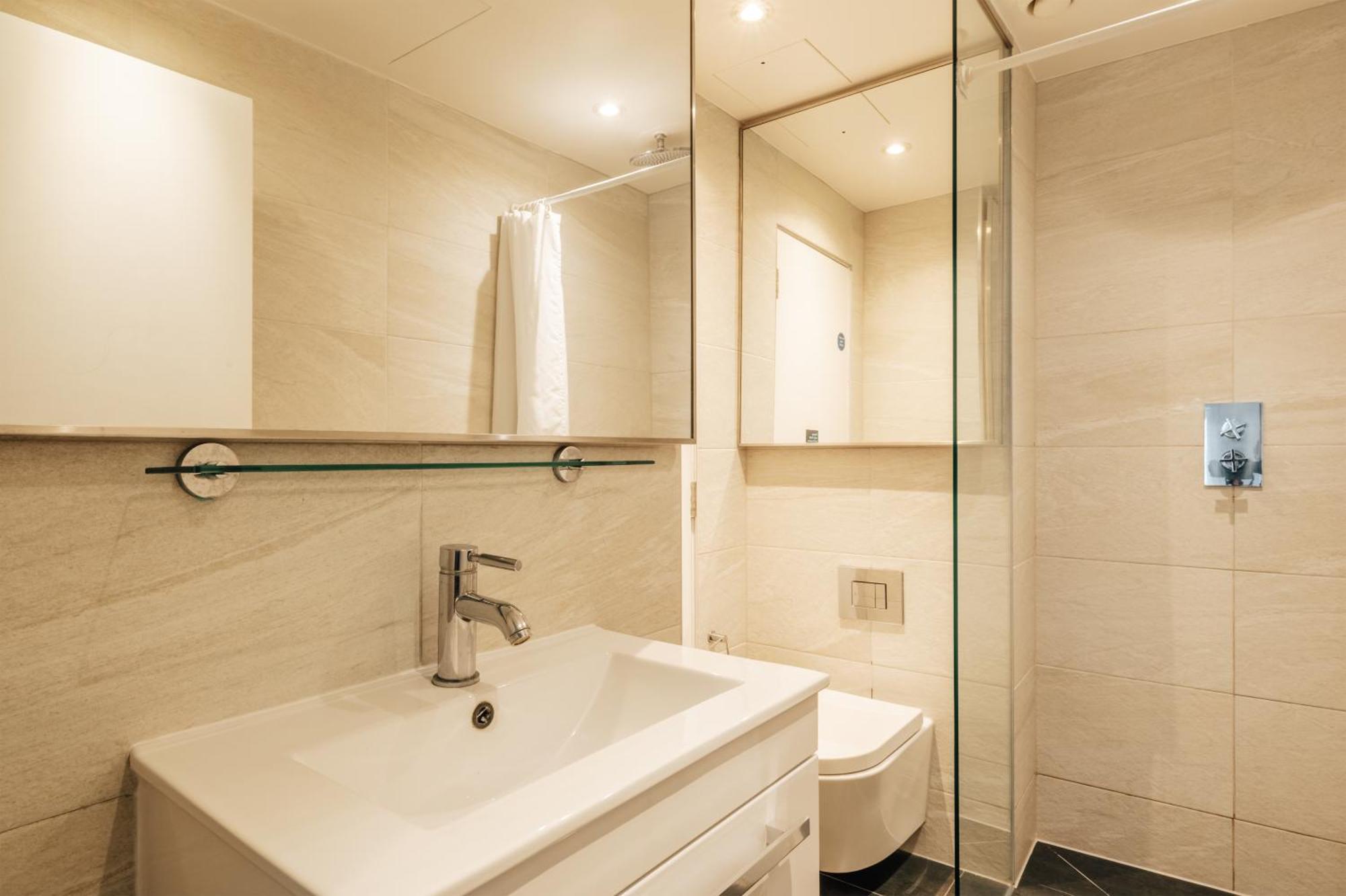 Studio Apartment Lower Ground