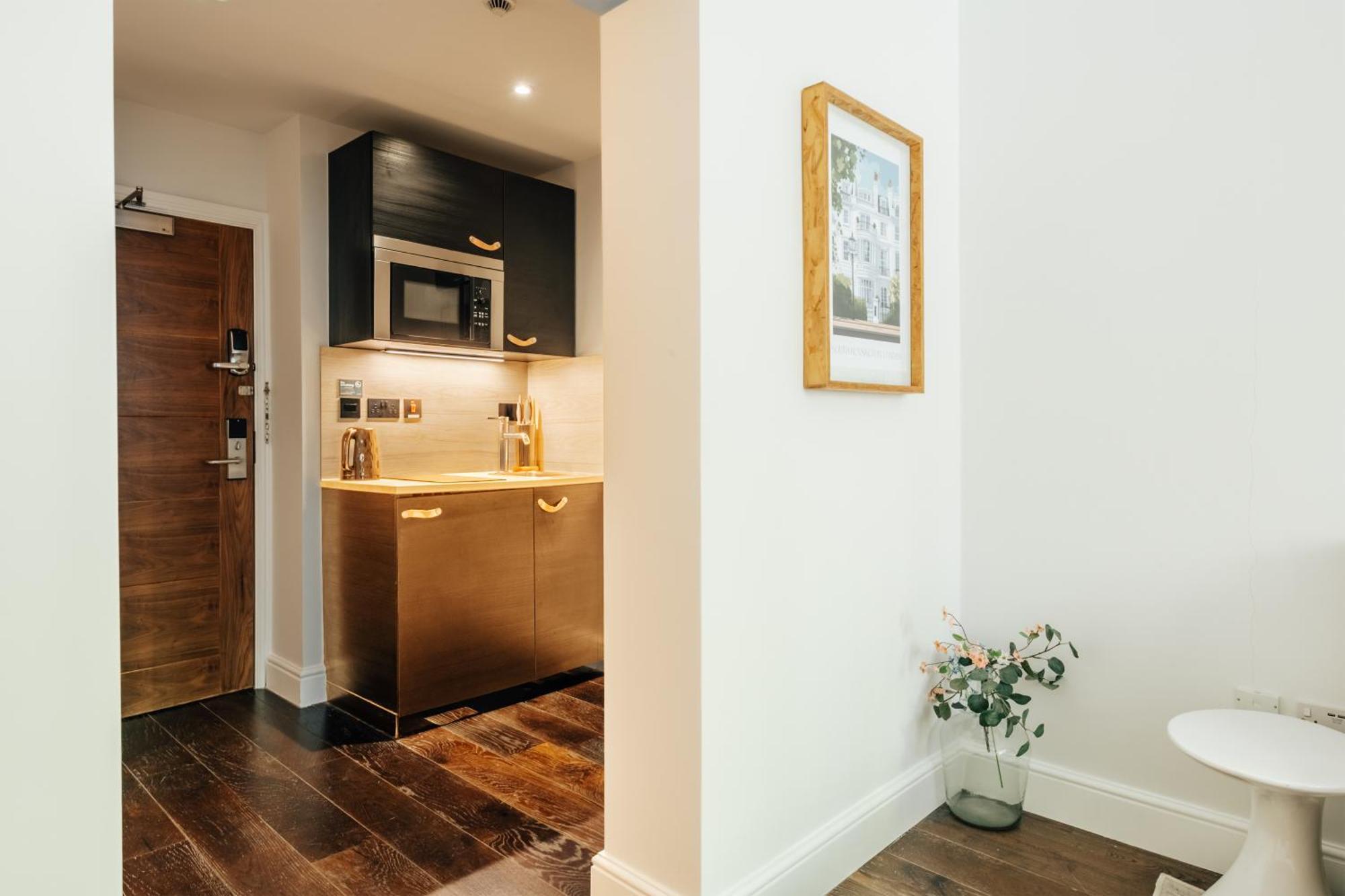 Studio Apartment Lower Ground