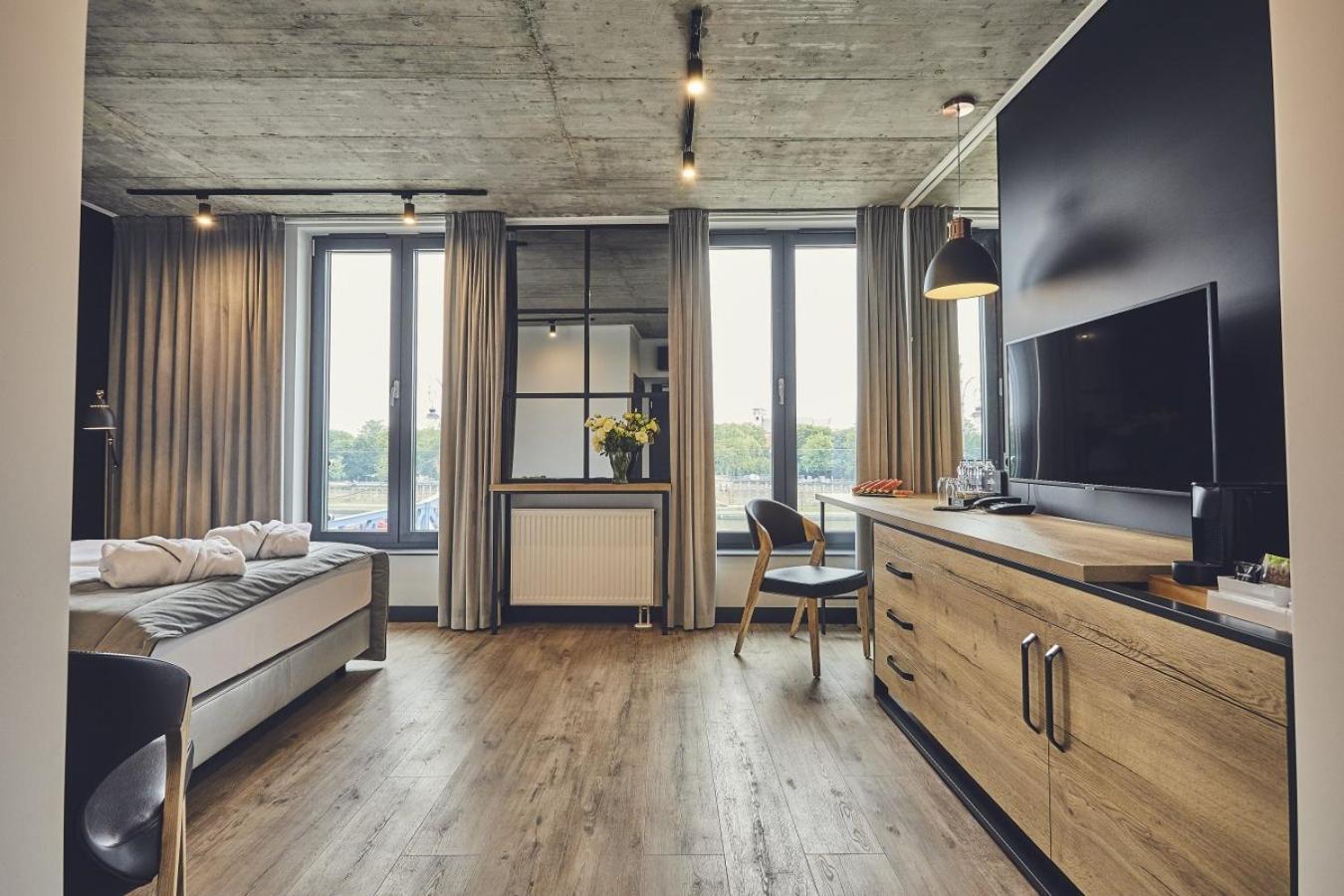 Superior Room River View