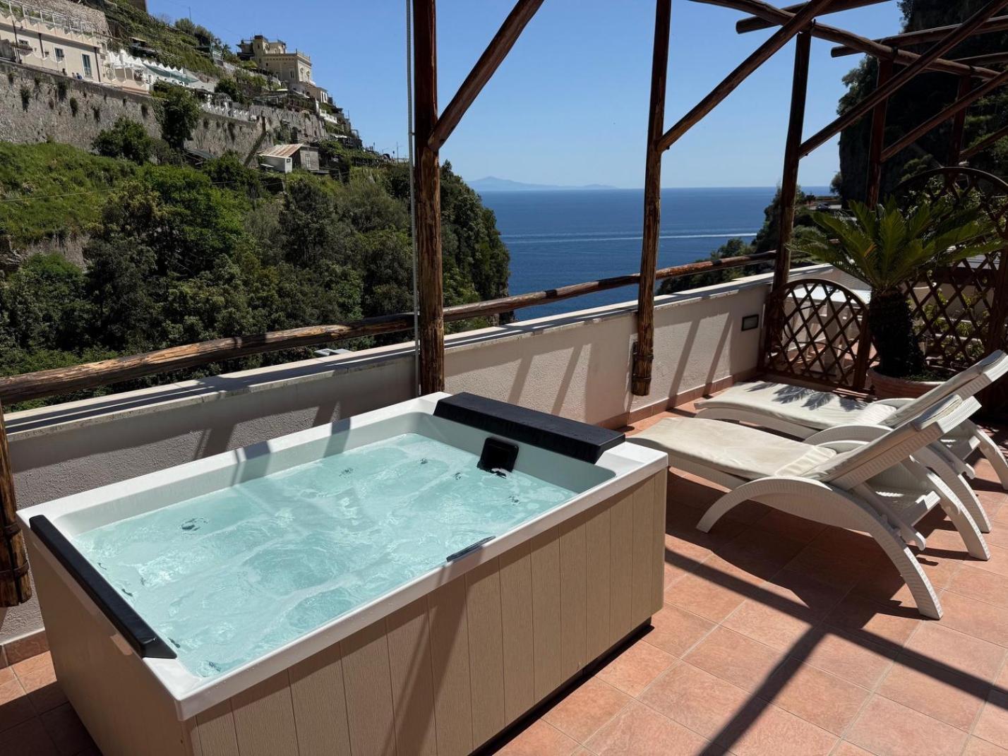 Deluxe Double Room Sea View