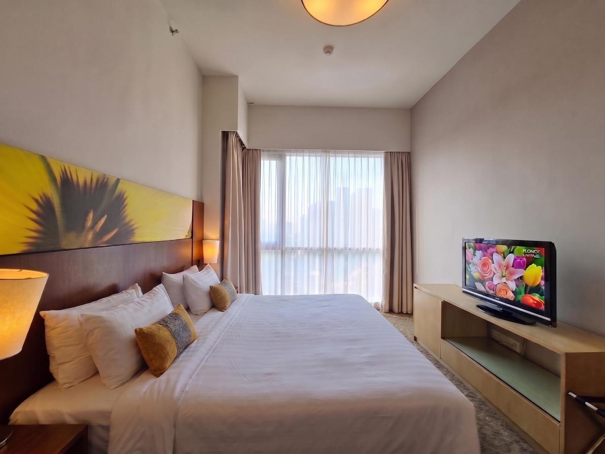 One-Bedroom Deluxe