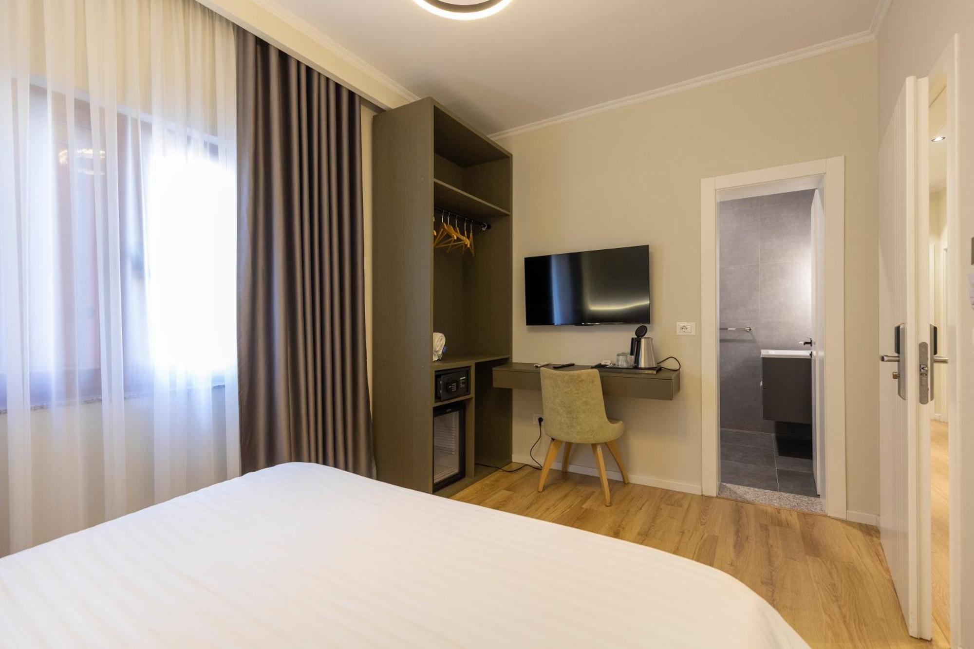 Economy Double Room