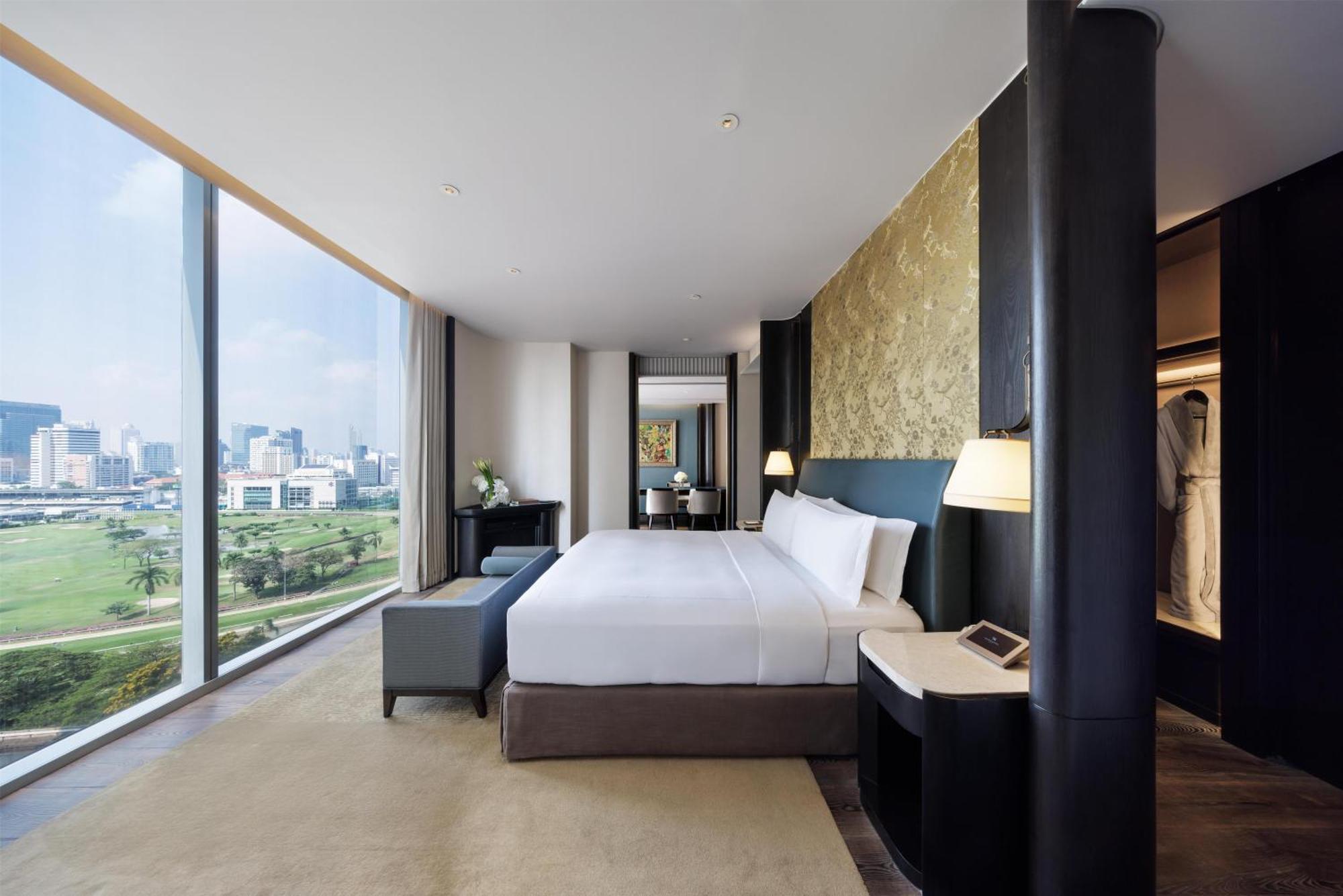 One-Bedroom King Suite