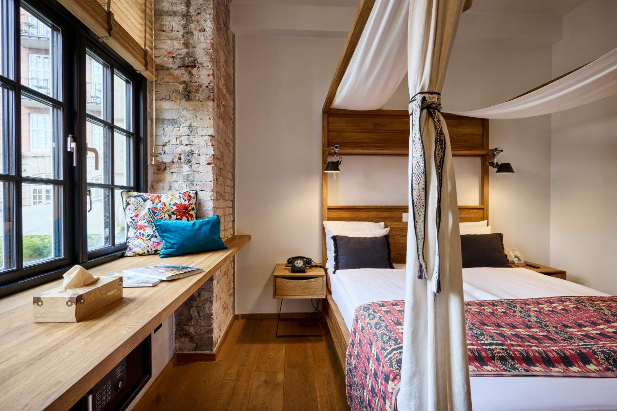 Double Room,1773407963:JPEG