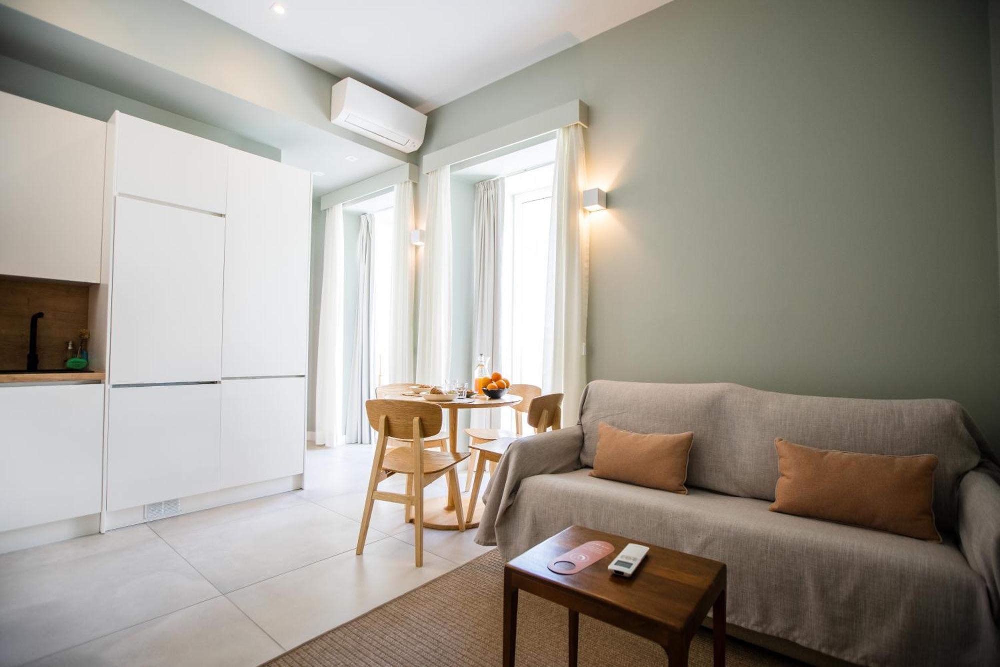 One-Bedroom Apartment