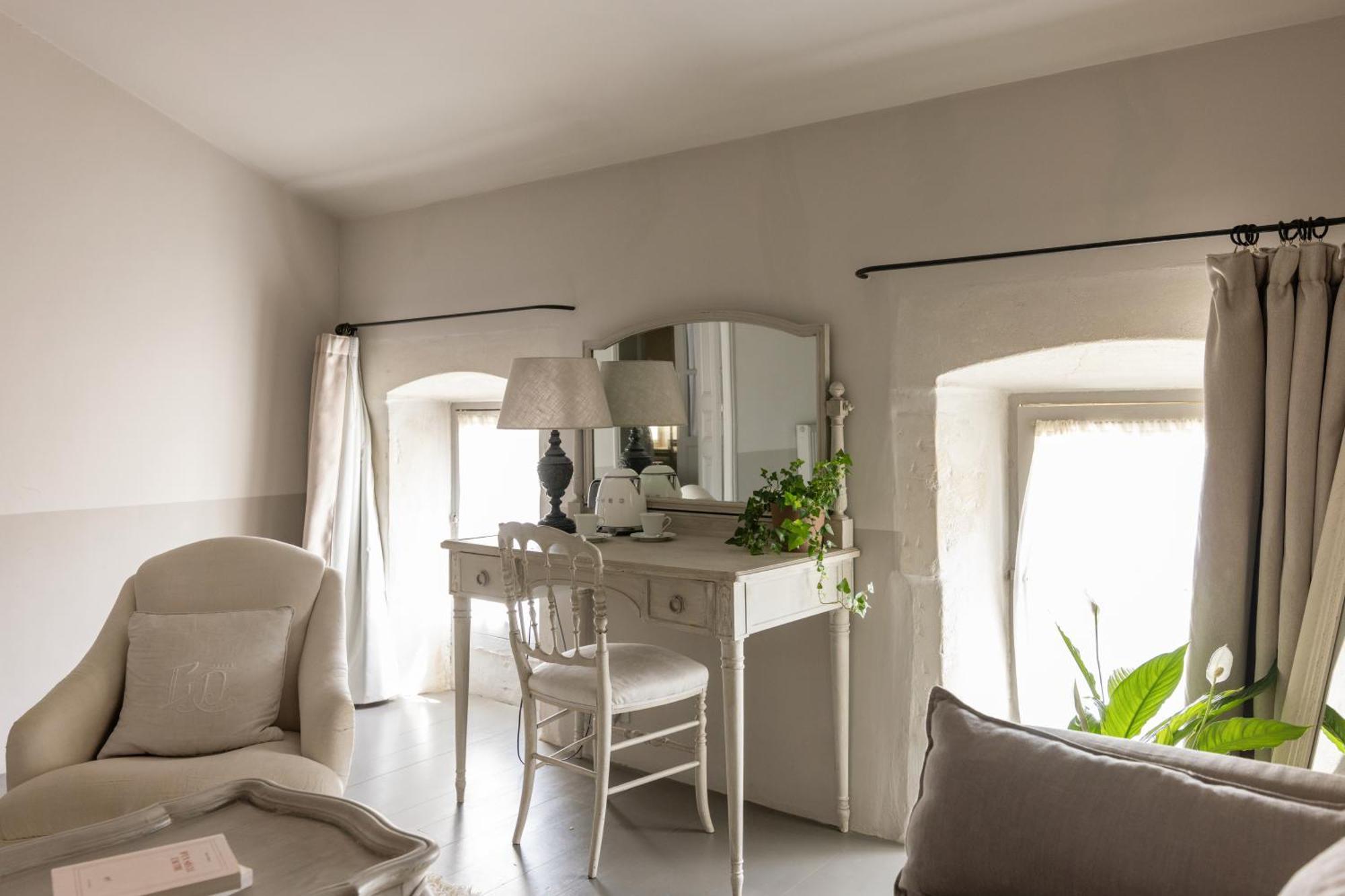 Suite Street View
