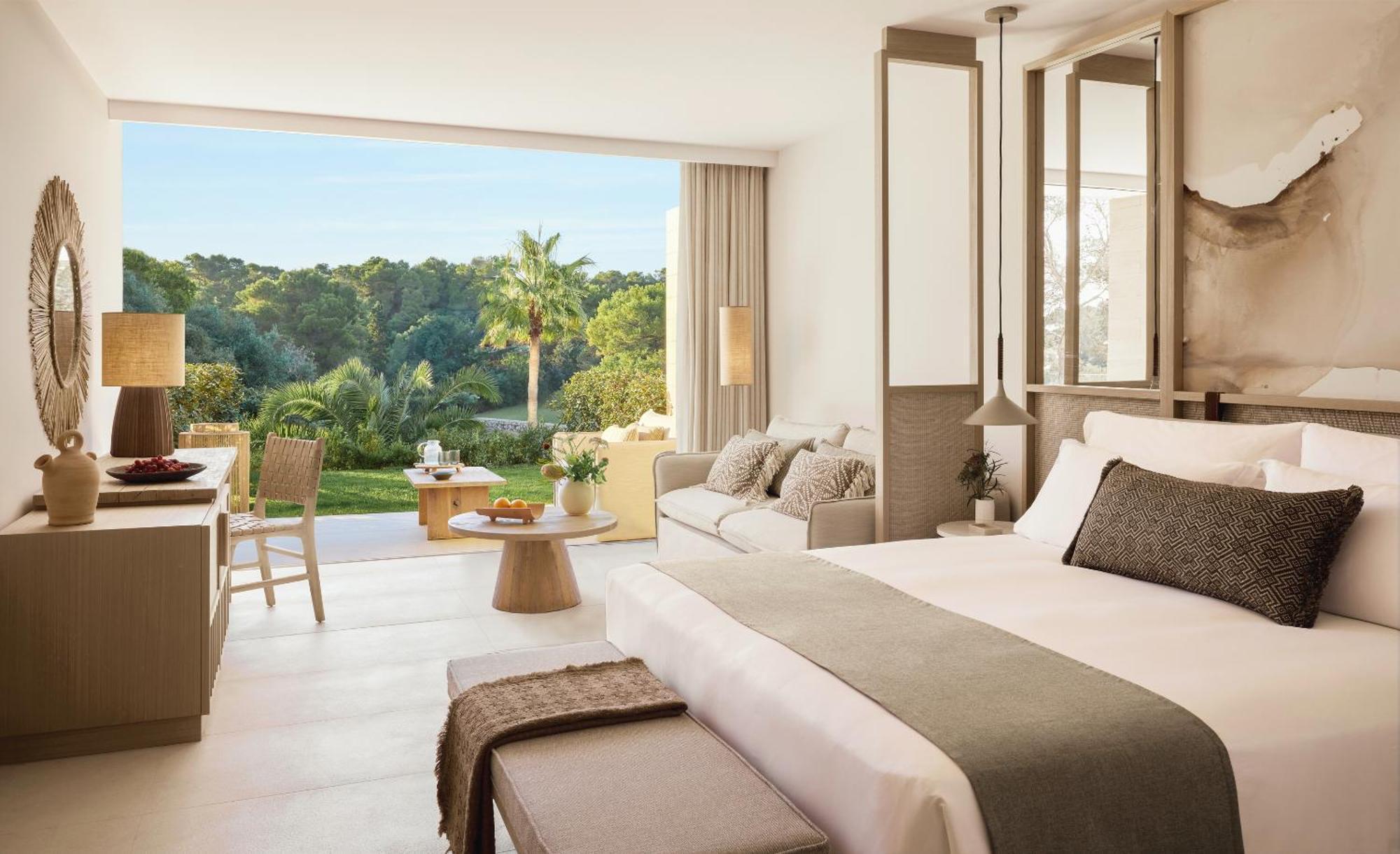 Junior Suite Private Garden