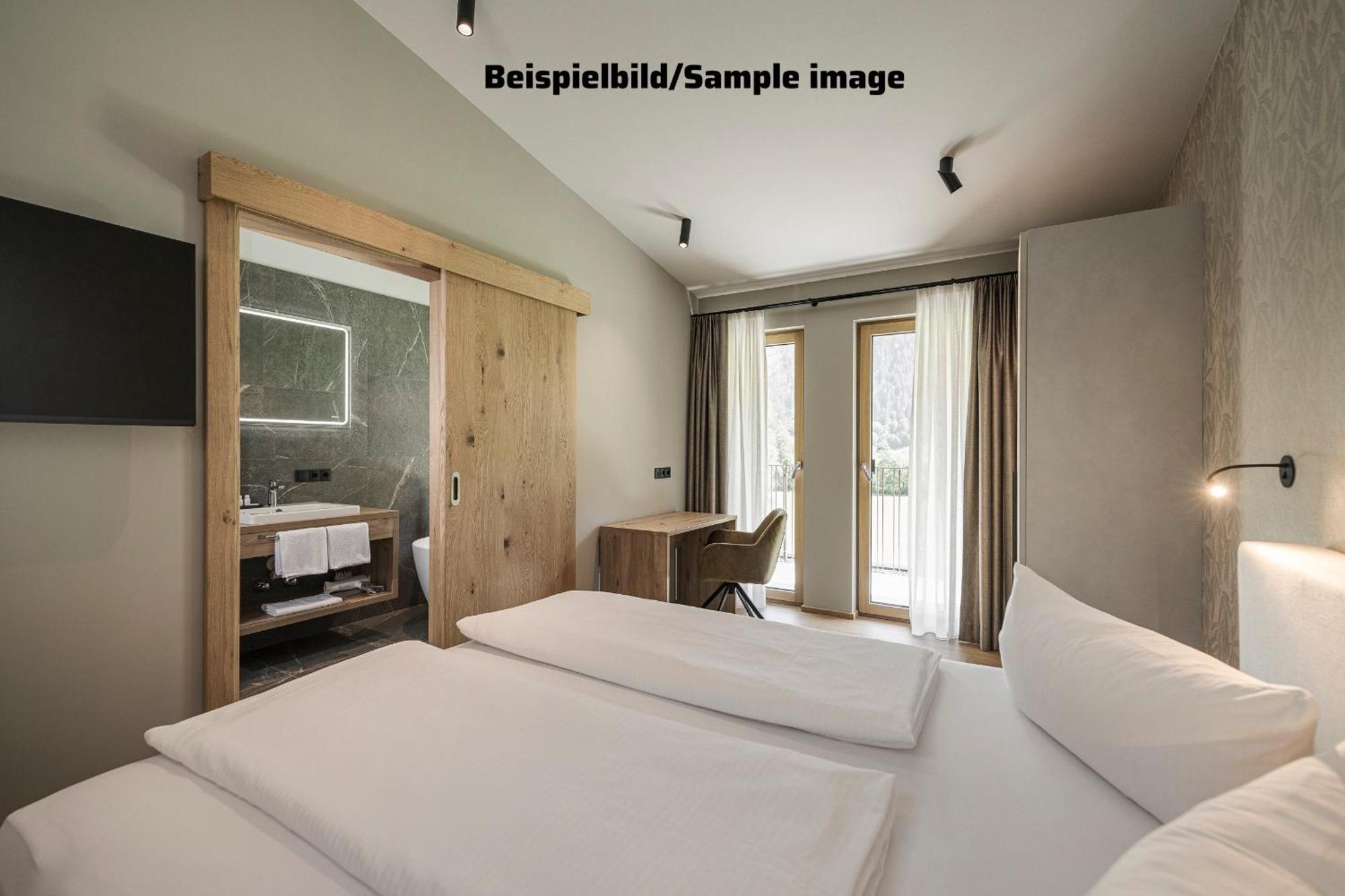 Two-Room Apartment,1766861626:JPEG