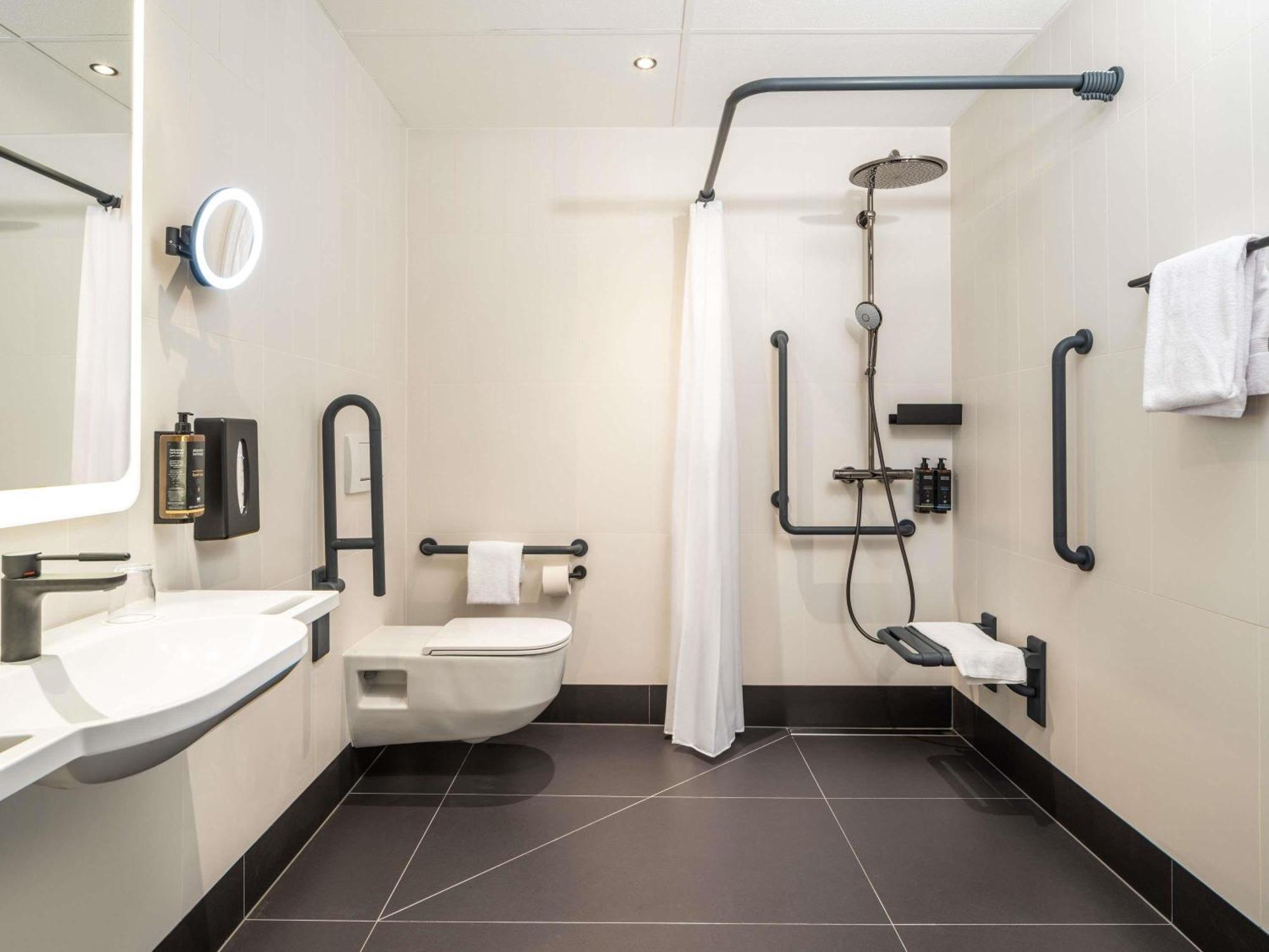 Standard Double Room Disability Access