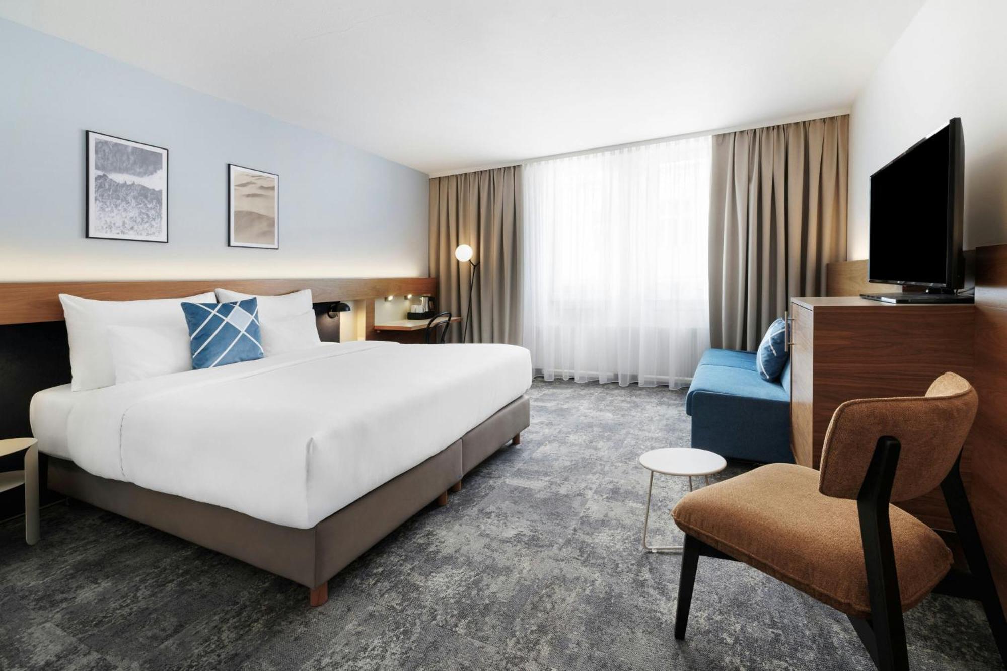Large King Guest Room