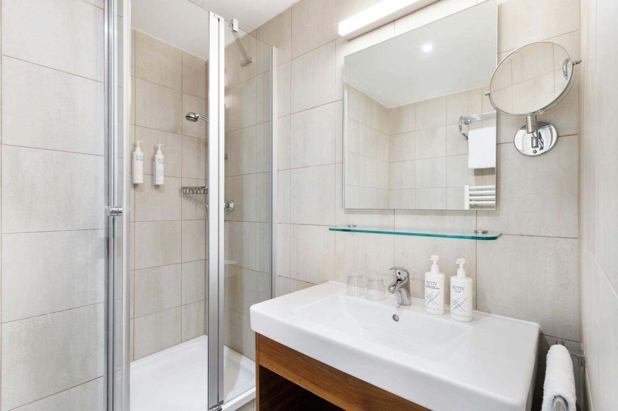 Large King Guest Room