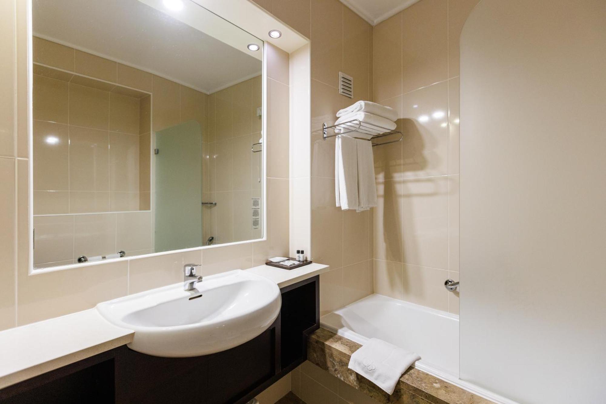 Superior Twin Room with Parking