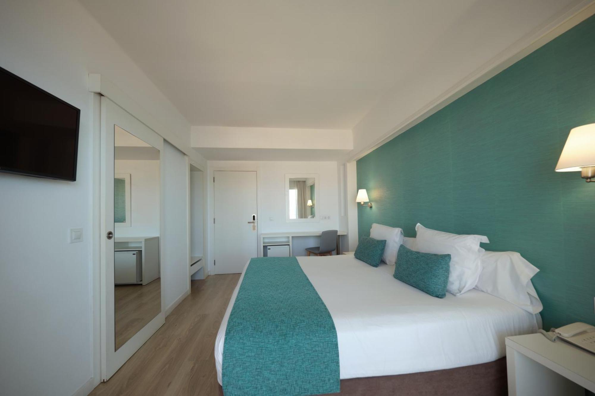 Double or Twin Room Balcony