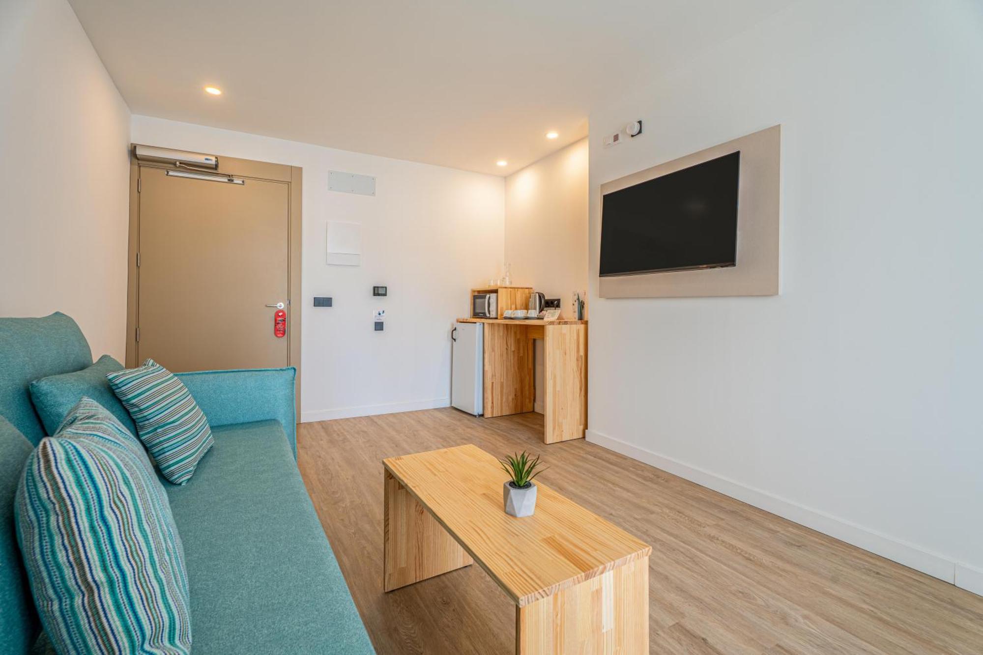 Universal Suite