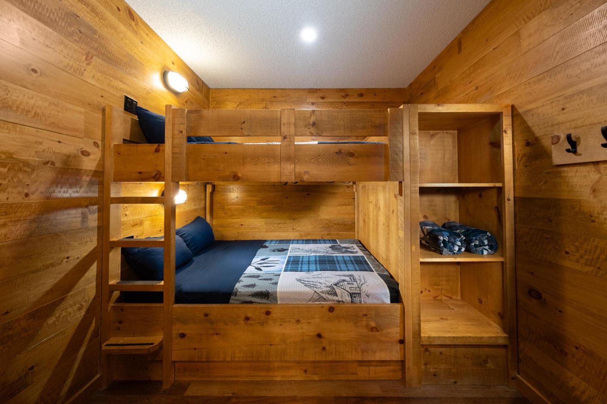 Deluxe KidCabin Suite