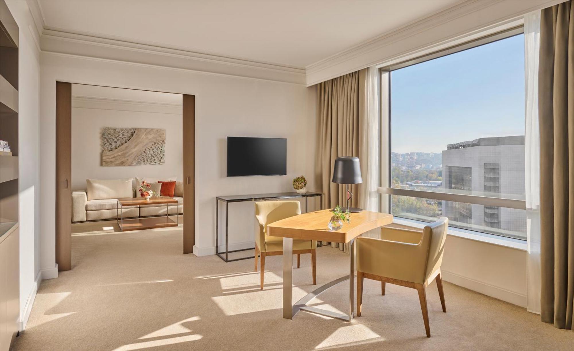 Executive Suite
