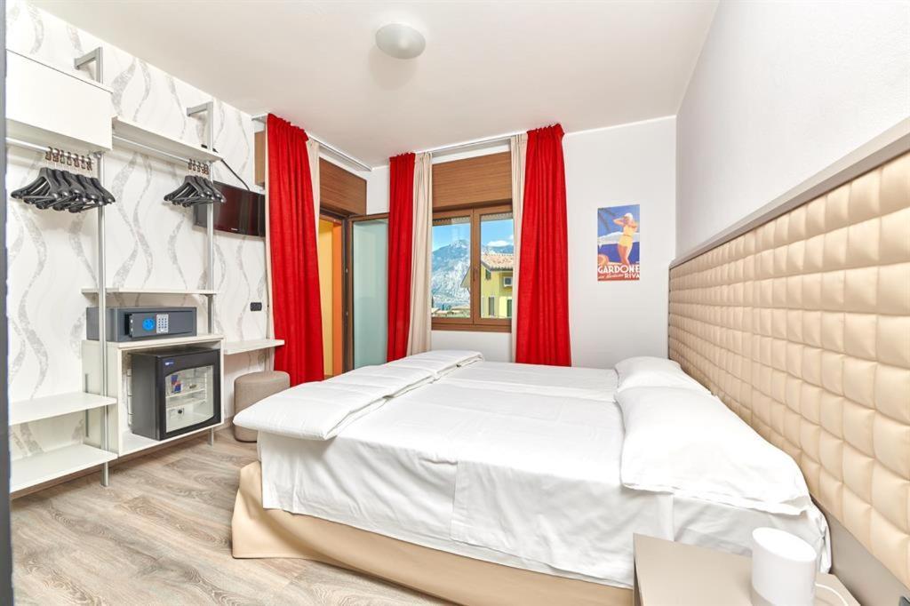 Twin Room Lake View
