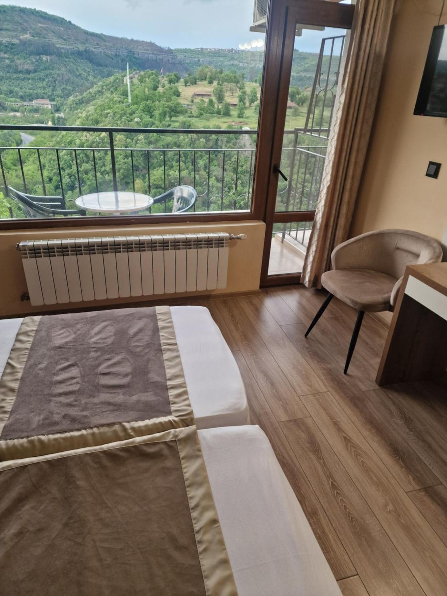 Double or Twin Room Tzarevets Fortress View