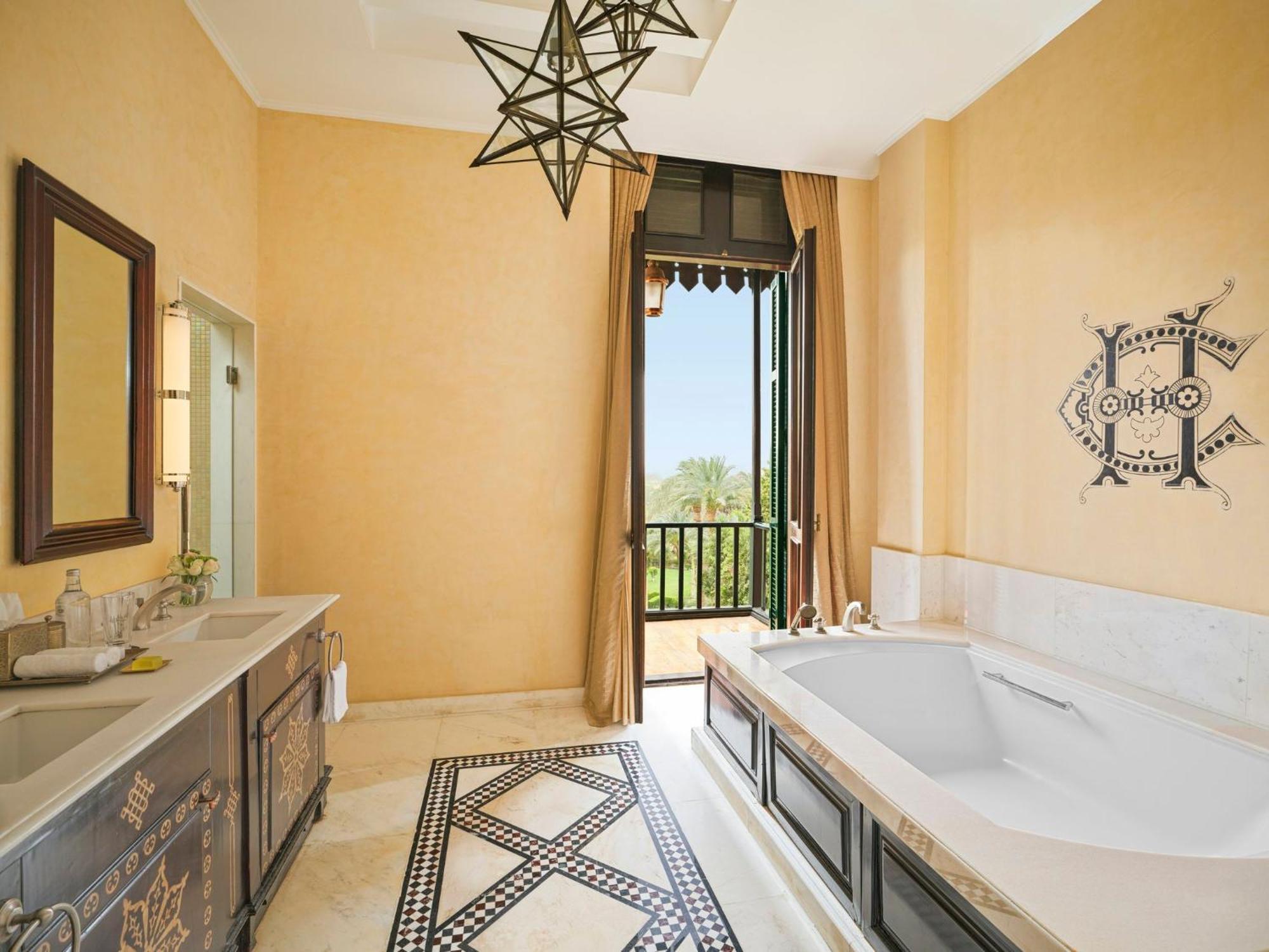 Palace Garden View Suite