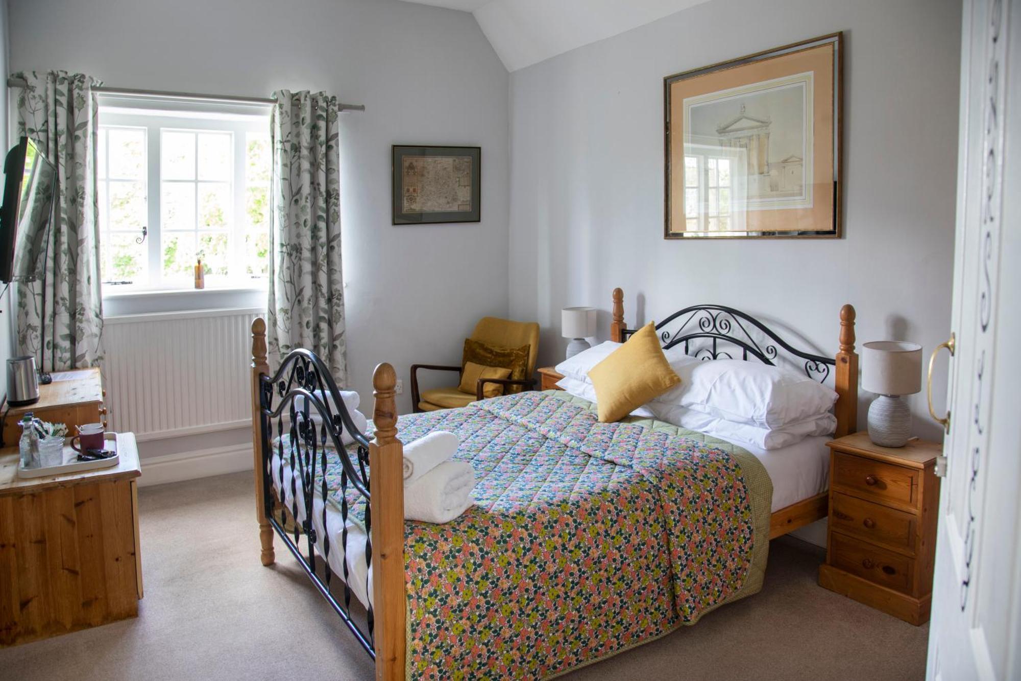Classic Double Room