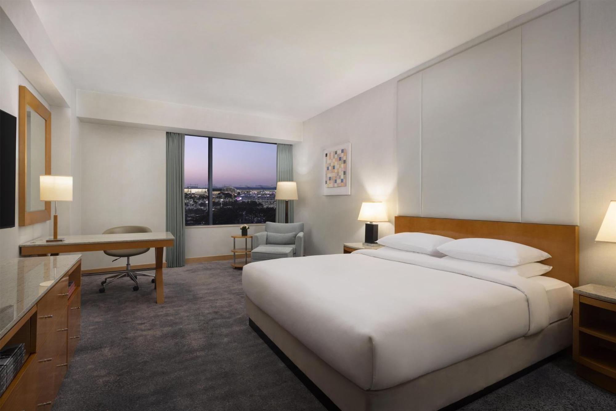 King Room Club Access