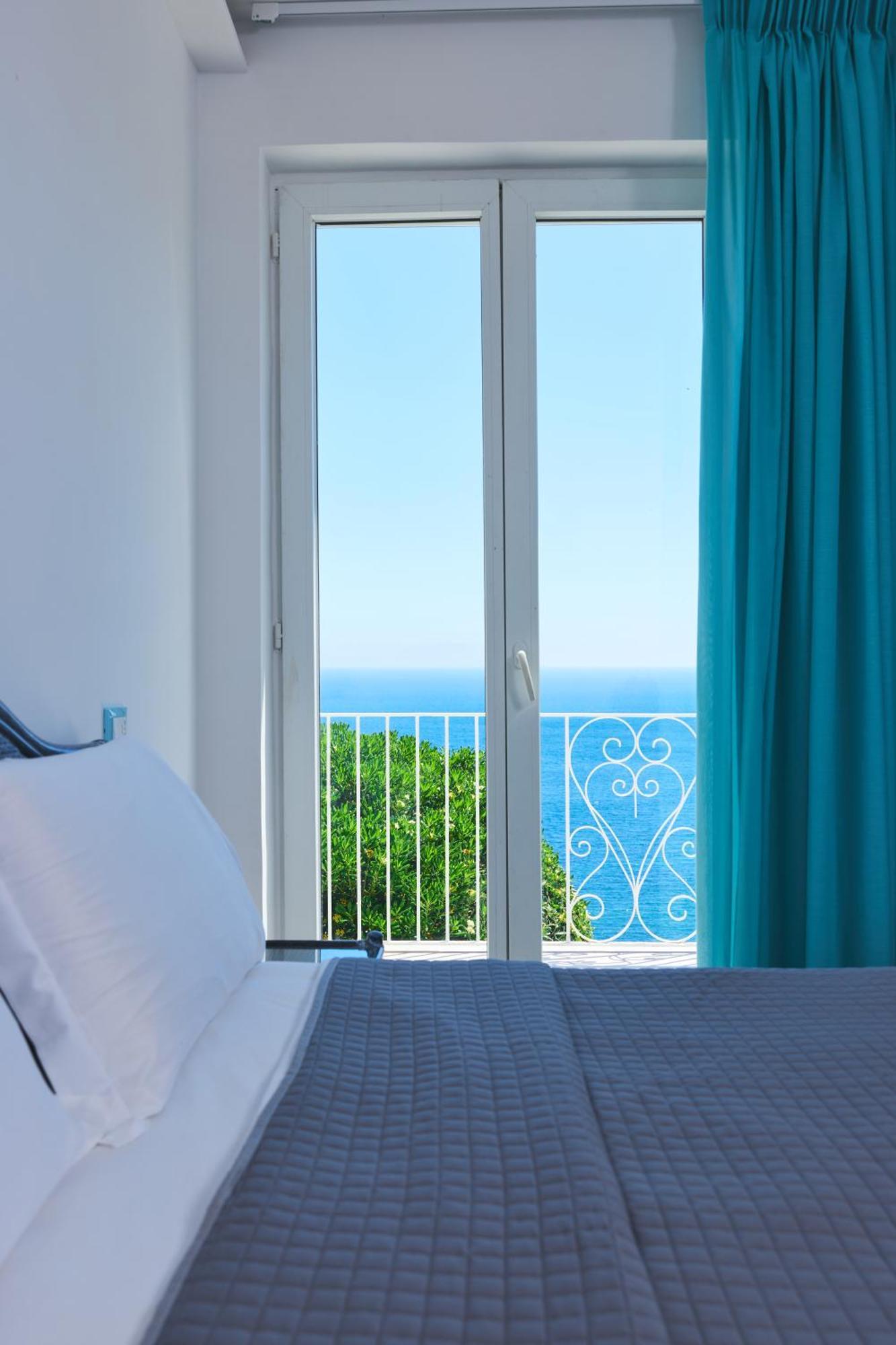 Quarto Duplo com Vista do Mar