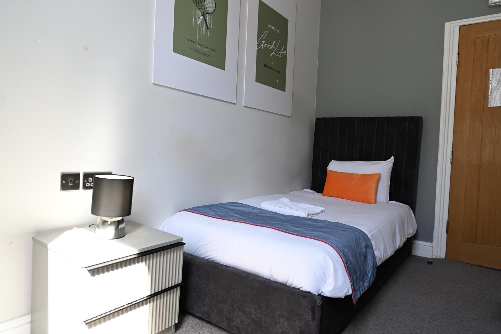 Standard Single Room