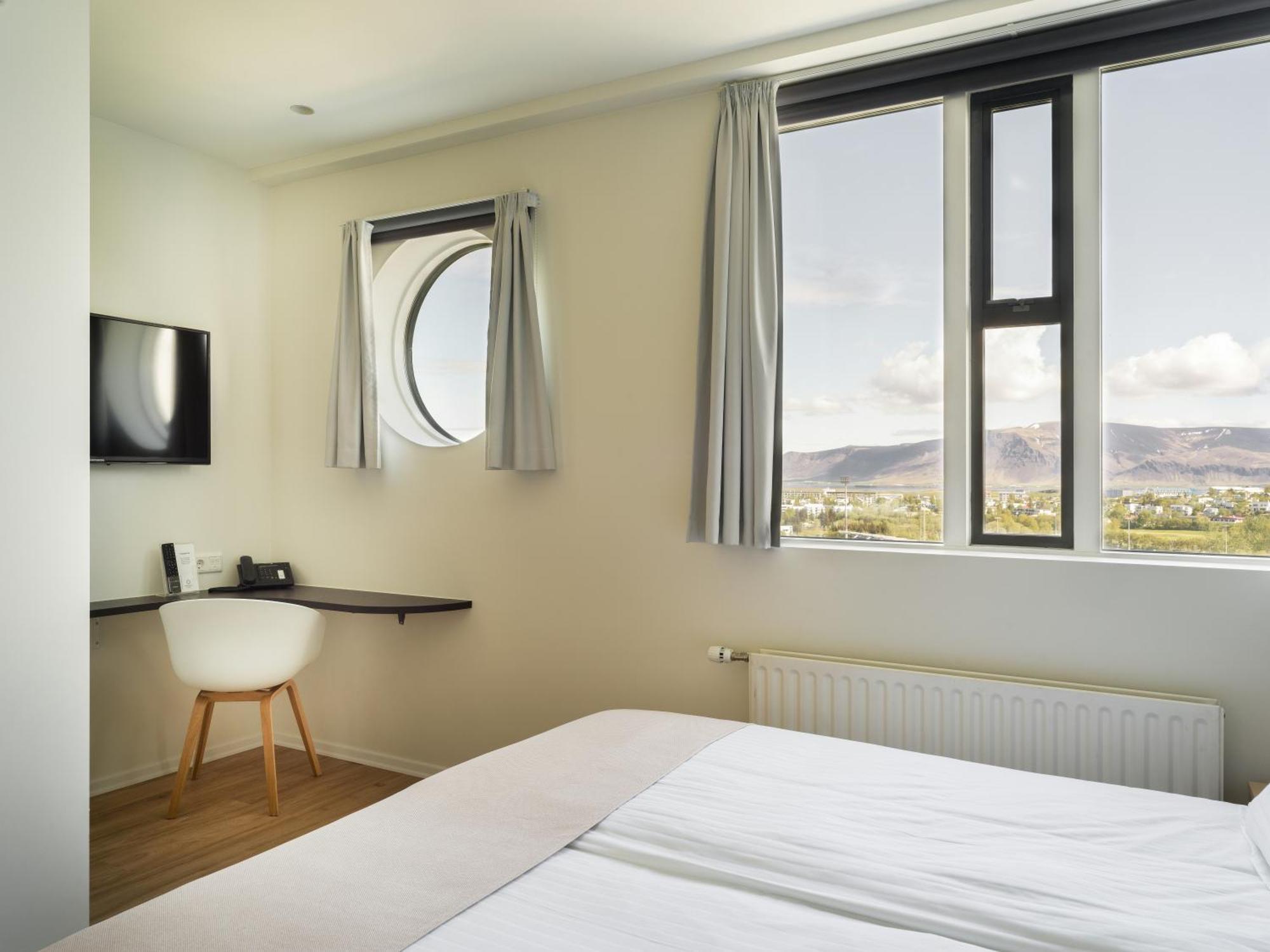 Double or Twin Room Mountain View
