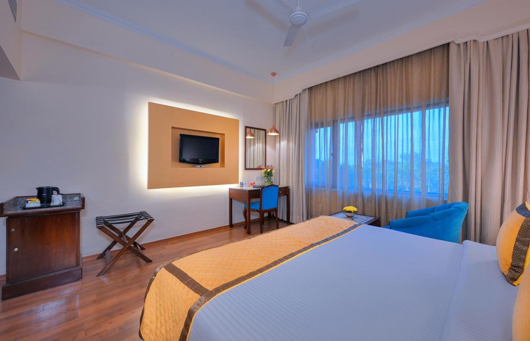 Superior King Room