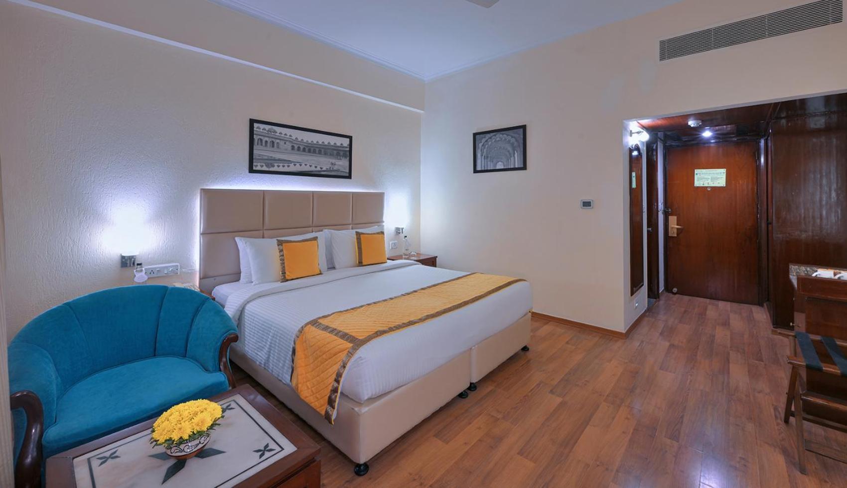 Superior King Room