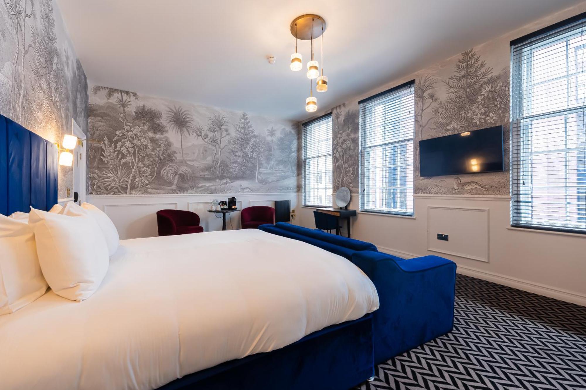 Deluxe Double or Twin Room