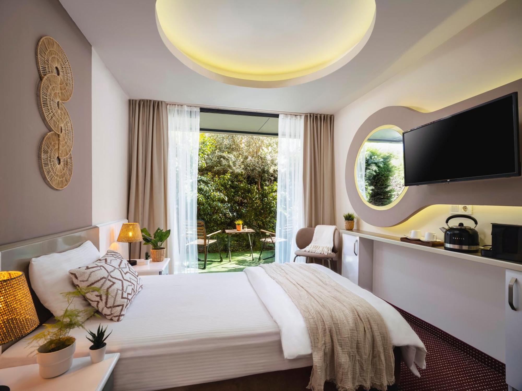 Single Room Garden View